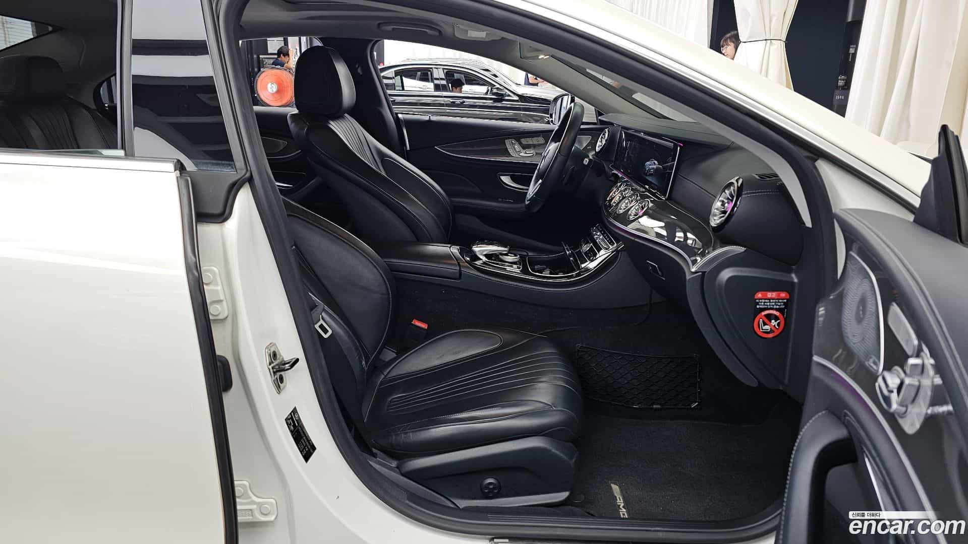 CLS-Class Mercedes-Benz 2019.11-OPTION-015