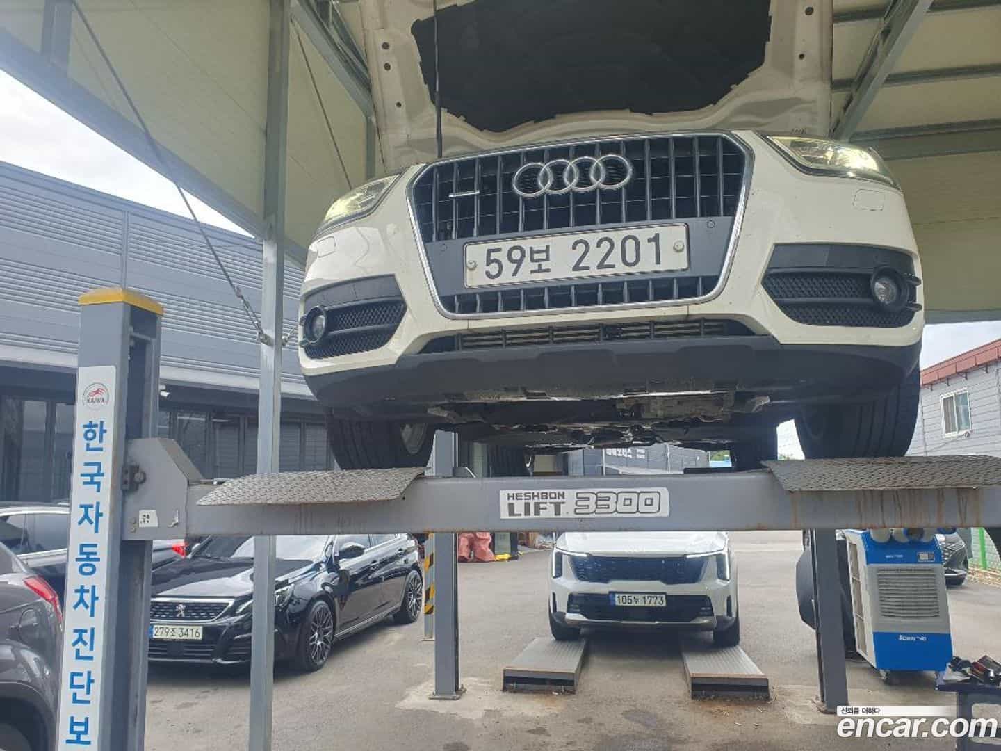 Q3 Audi 2014.6-OUTER-001