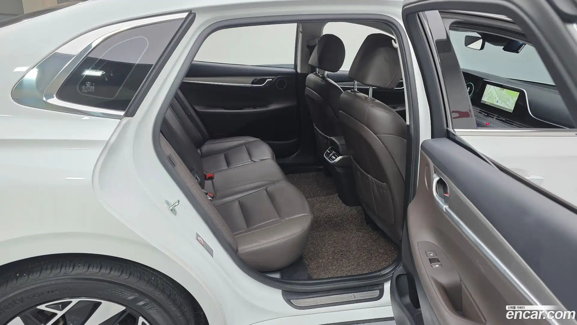 Grandeur Hyundai 2020.6-OPTION-015