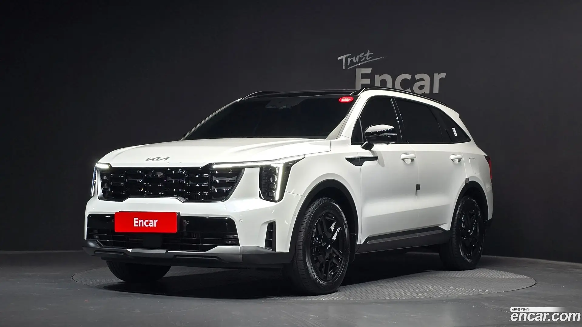 Main__Slider__Photo:Sorento Kia 2024.6-0