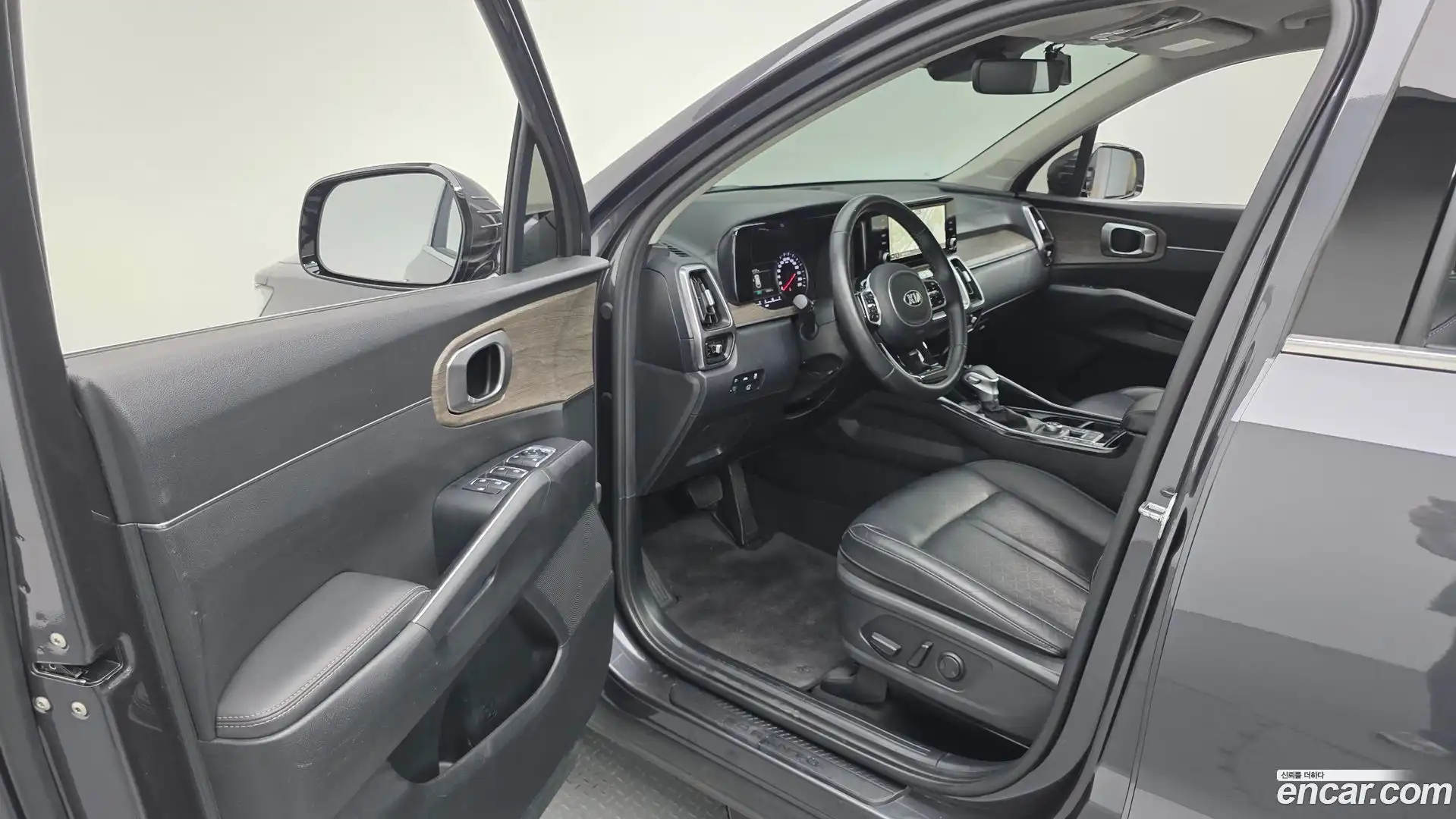 Sorento Kia 2021.5-INNER-010