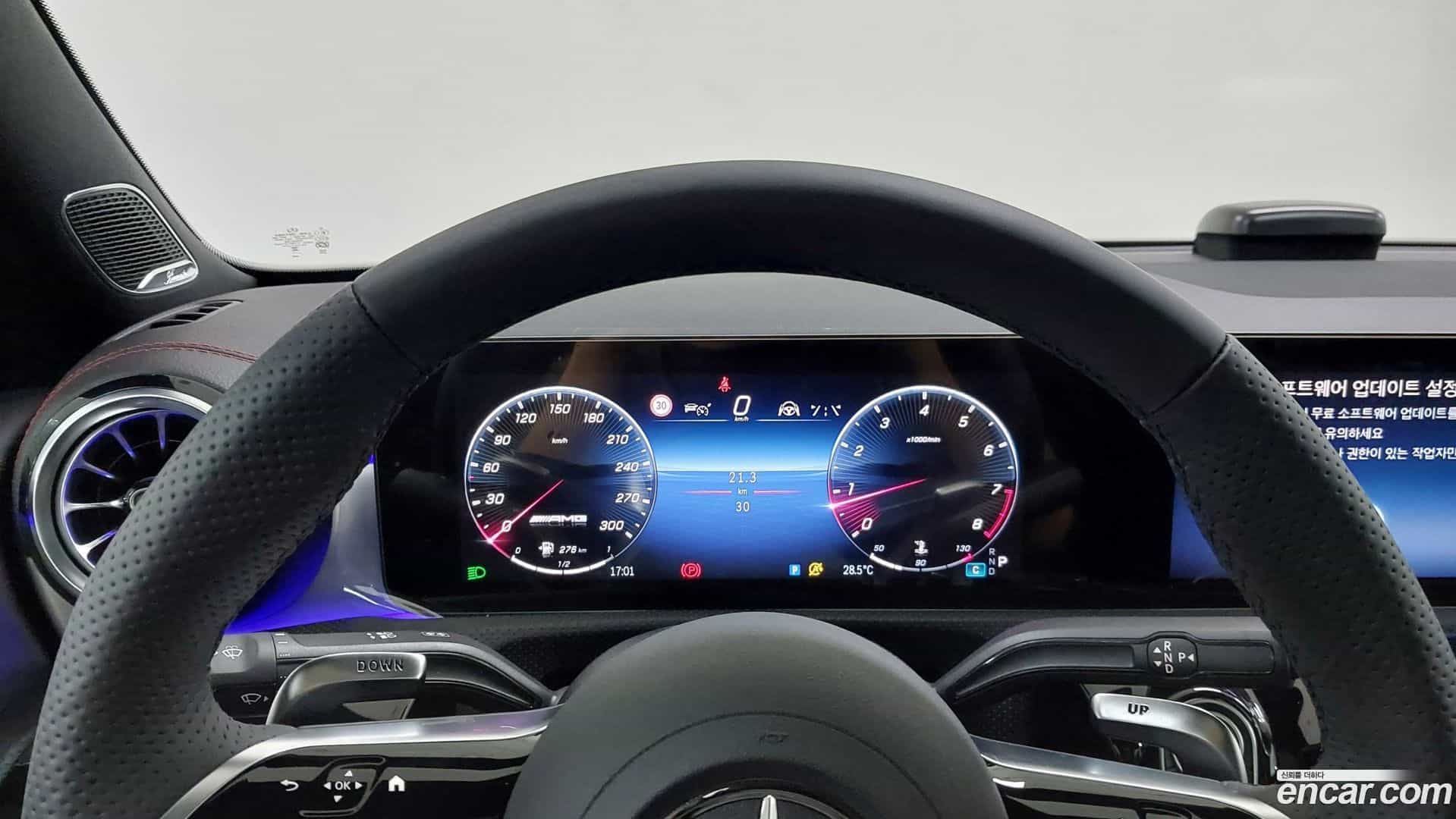 CLA-Class Mercedes-Benz 2025.9-INNER-008
