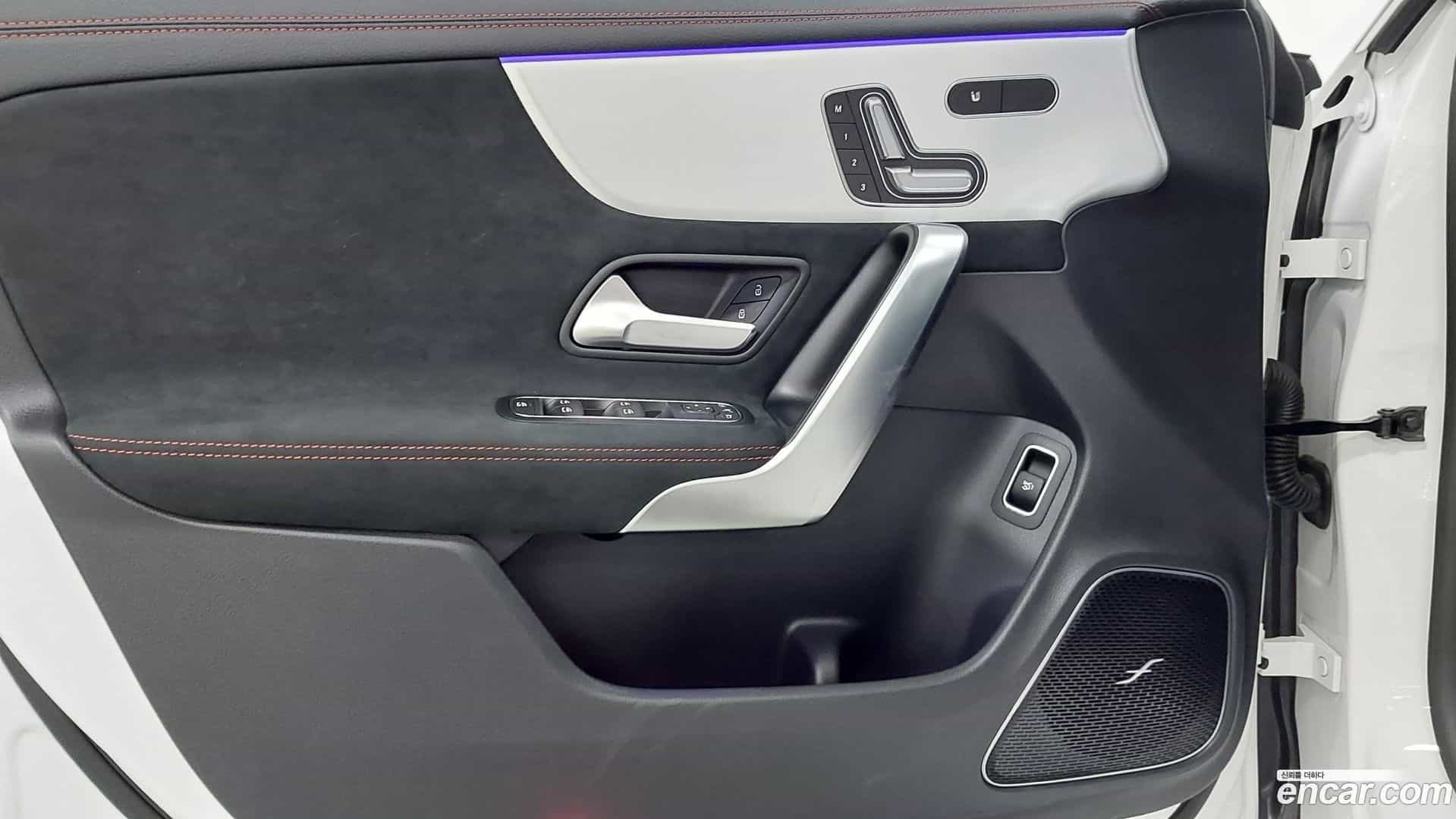 CLA-Class Mercedes-Benz 2025.9-OPTION-019