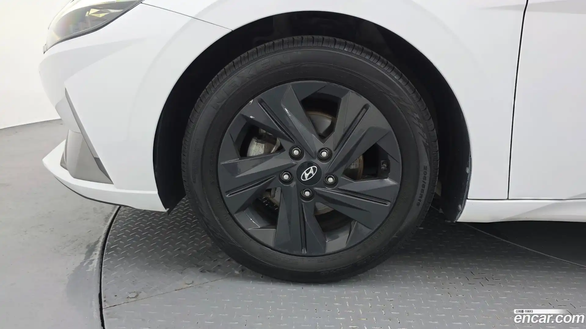 AVANTE Hyundai 2020.10-OUTER-005