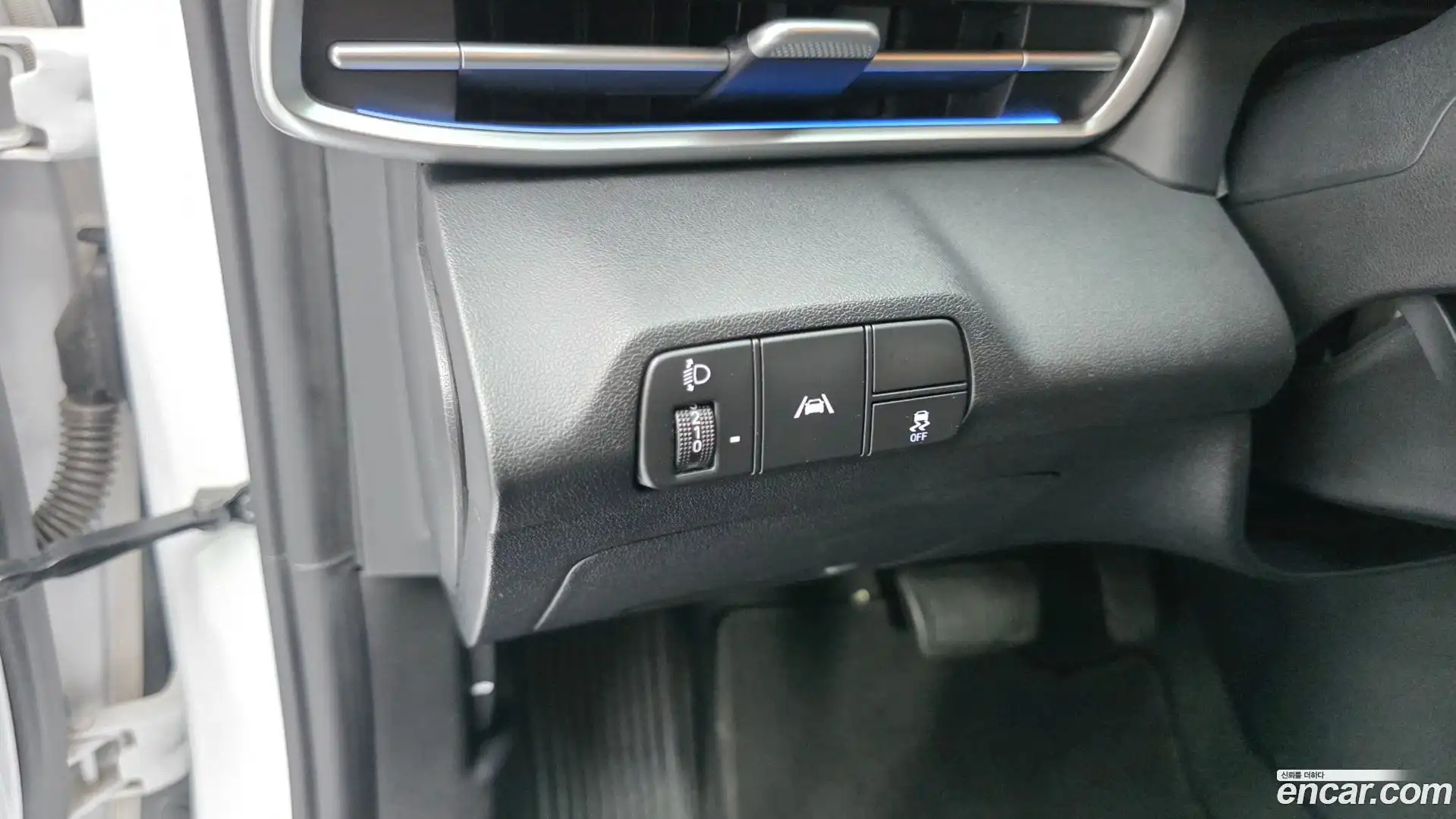 AVANTE Hyundai 2020.10-OPTION-016