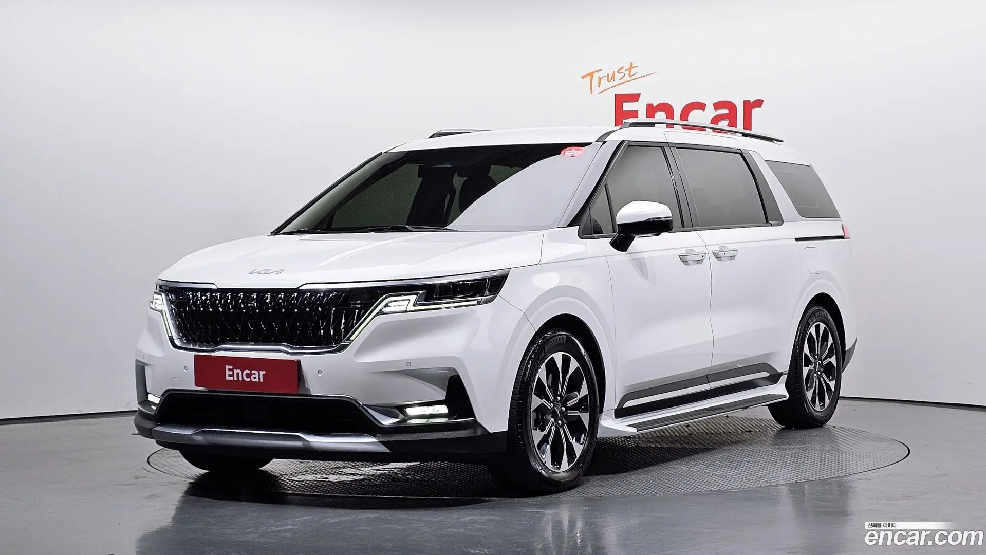 Main__Slider__Photo:Canival Kia 2021.2-0