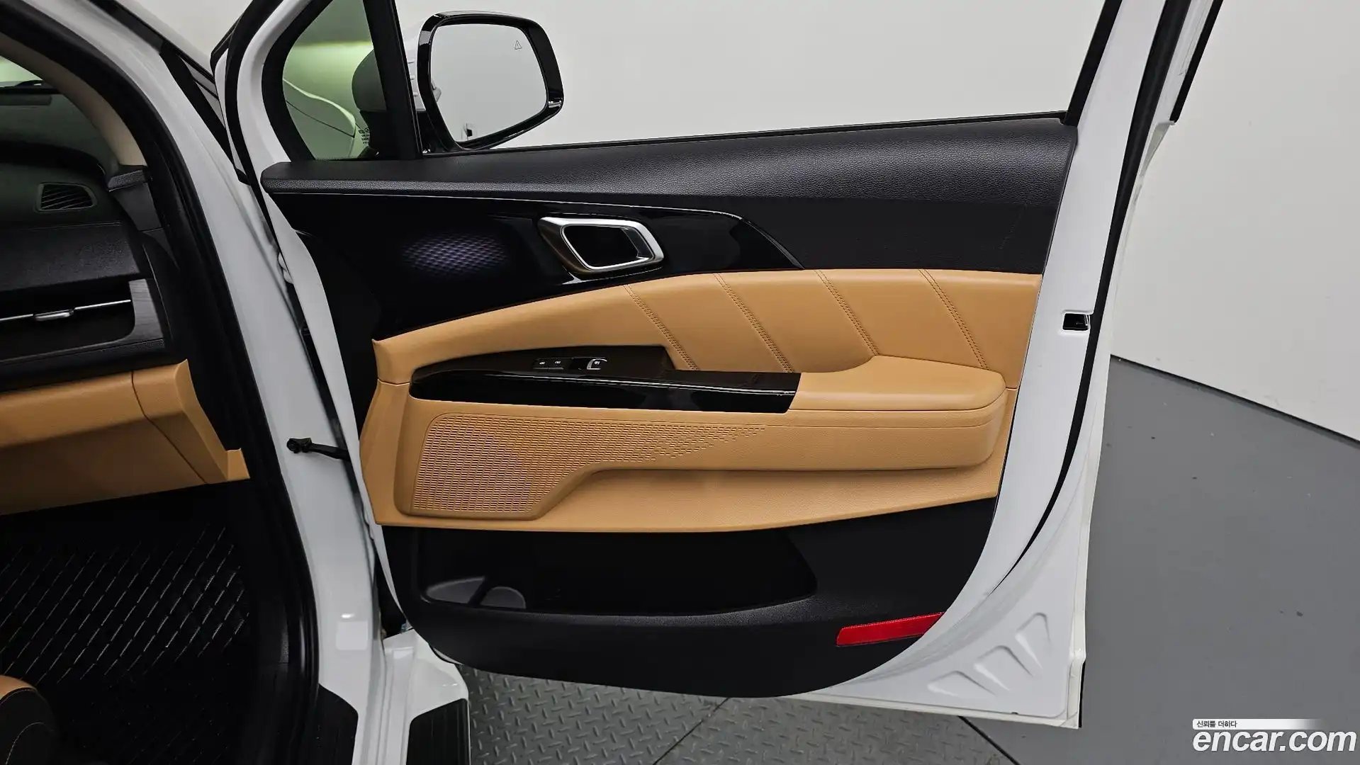 Canival Kia 2021.2-INNER-035