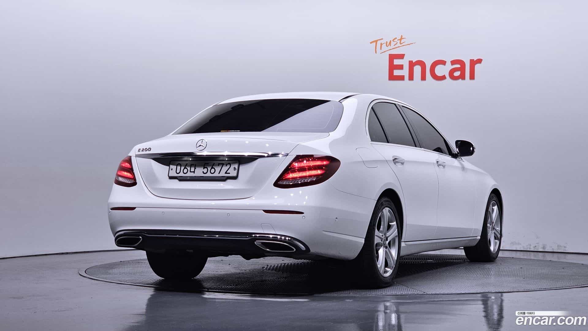 E-Class Mercedes-Benz 2018.2-OUTER-002