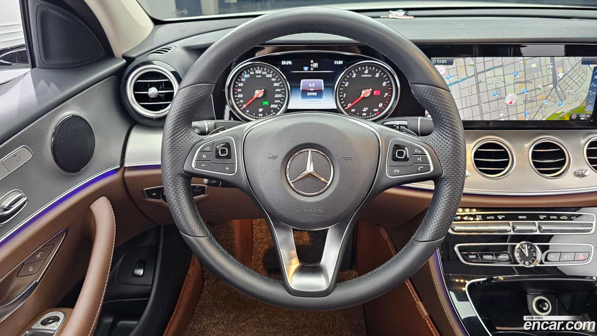 E-Class Mercedes-Benz 2018.2-OPTION-017