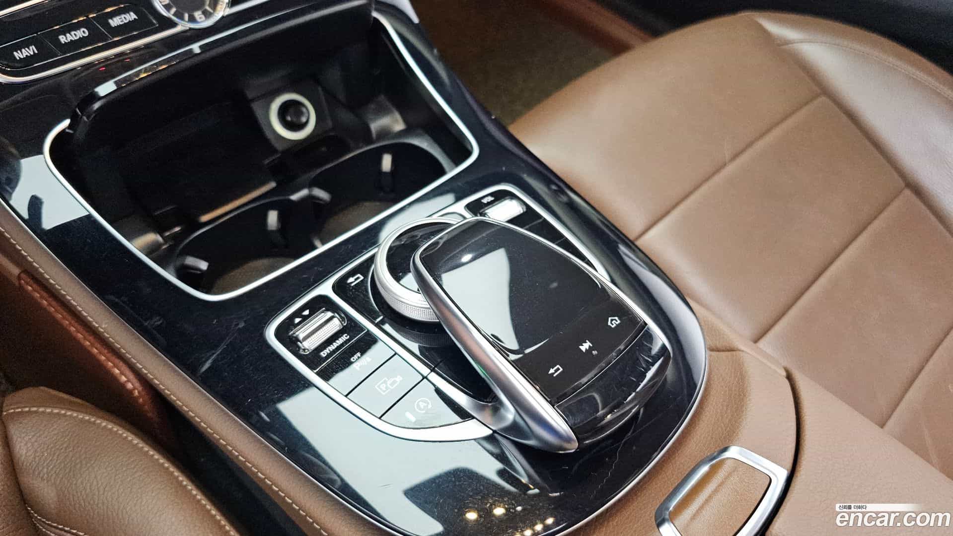 E-Class Mercedes-Benz 2018.2-OPTION-022