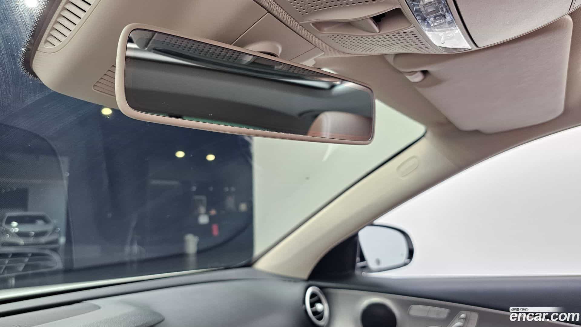 E-Class Mercedes-Benz 2018.2-OPTION-040