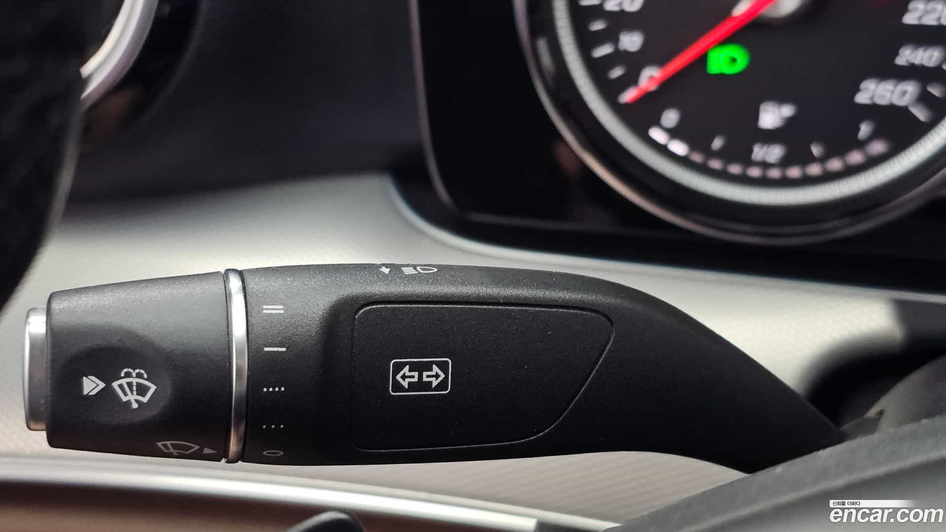 E-Class Mercedes-Benz 2018.2-OPTION-047