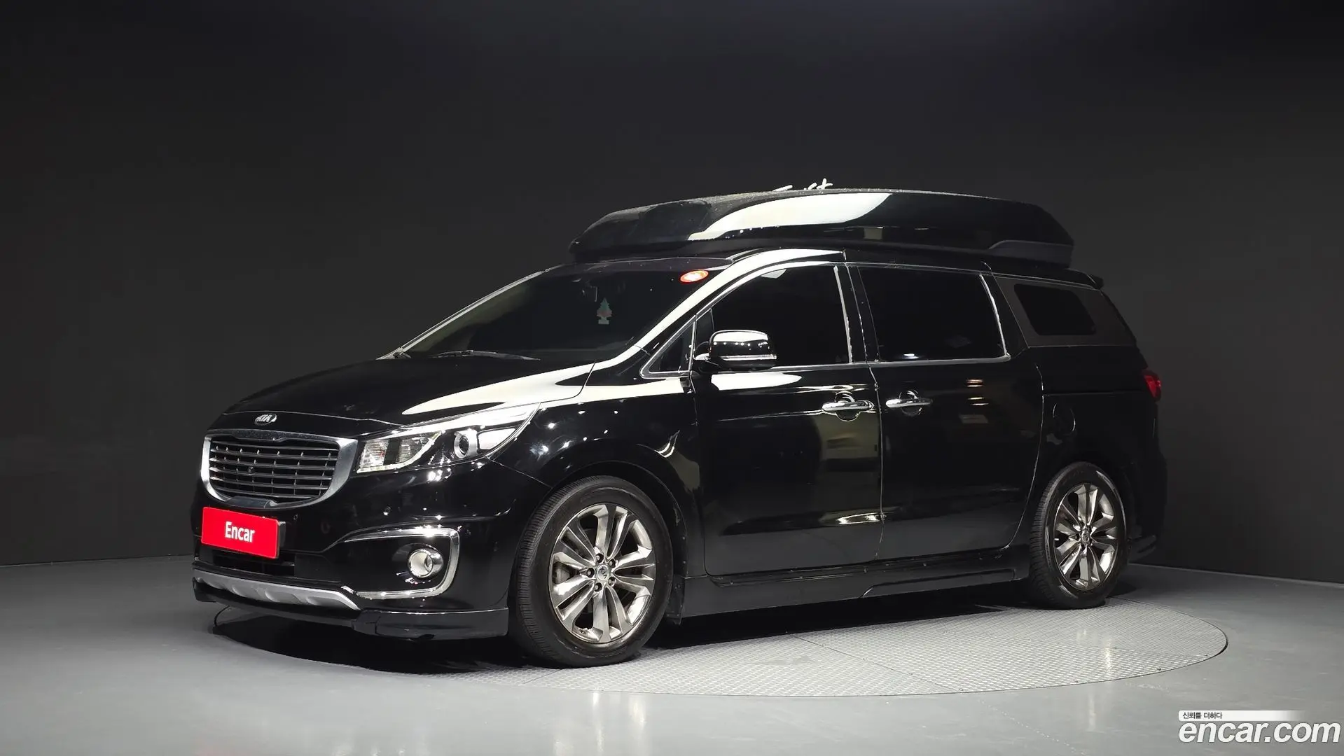Main__Slider__Photo:Canival Kia 2017.7-0