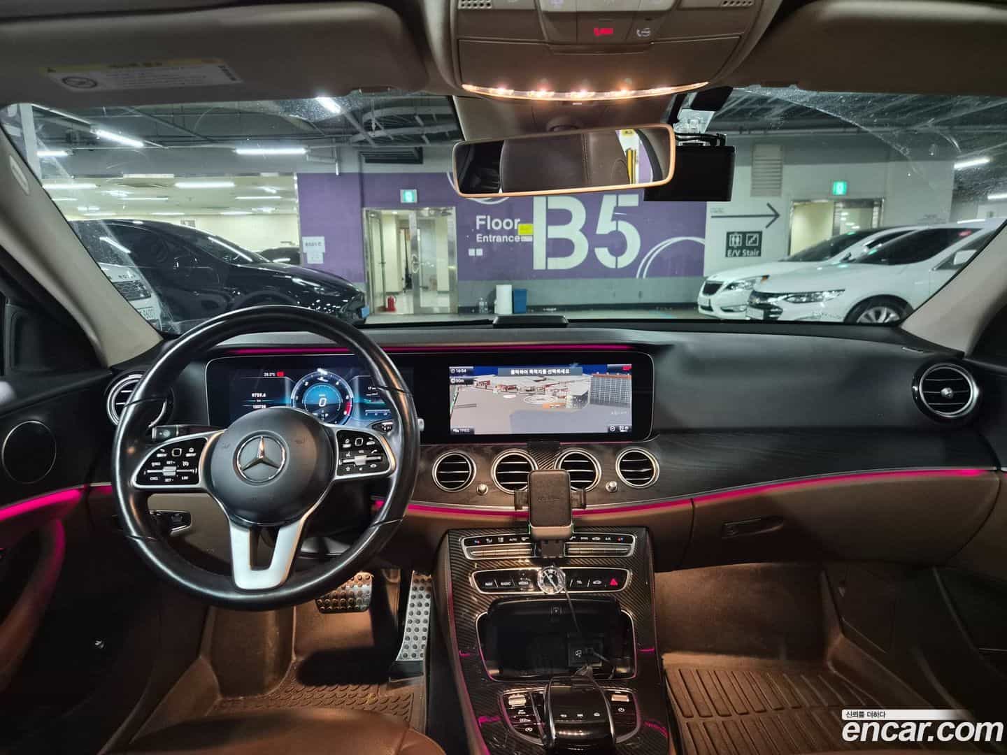 E-Class Mercedes-Benz 2018.10-INNER-007