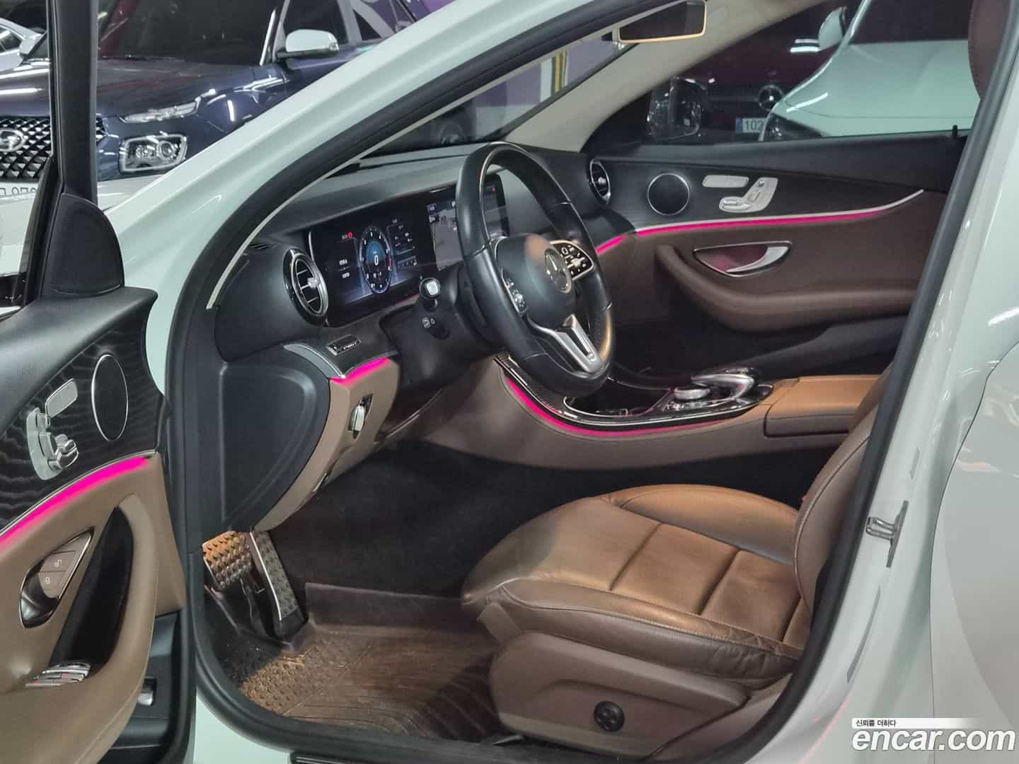E-Class Mercedes-Benz 2018.10-INNER-008