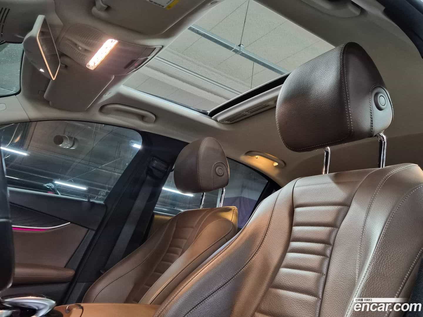 E-Class Mercedes-Benz 2018.10-INNER-010