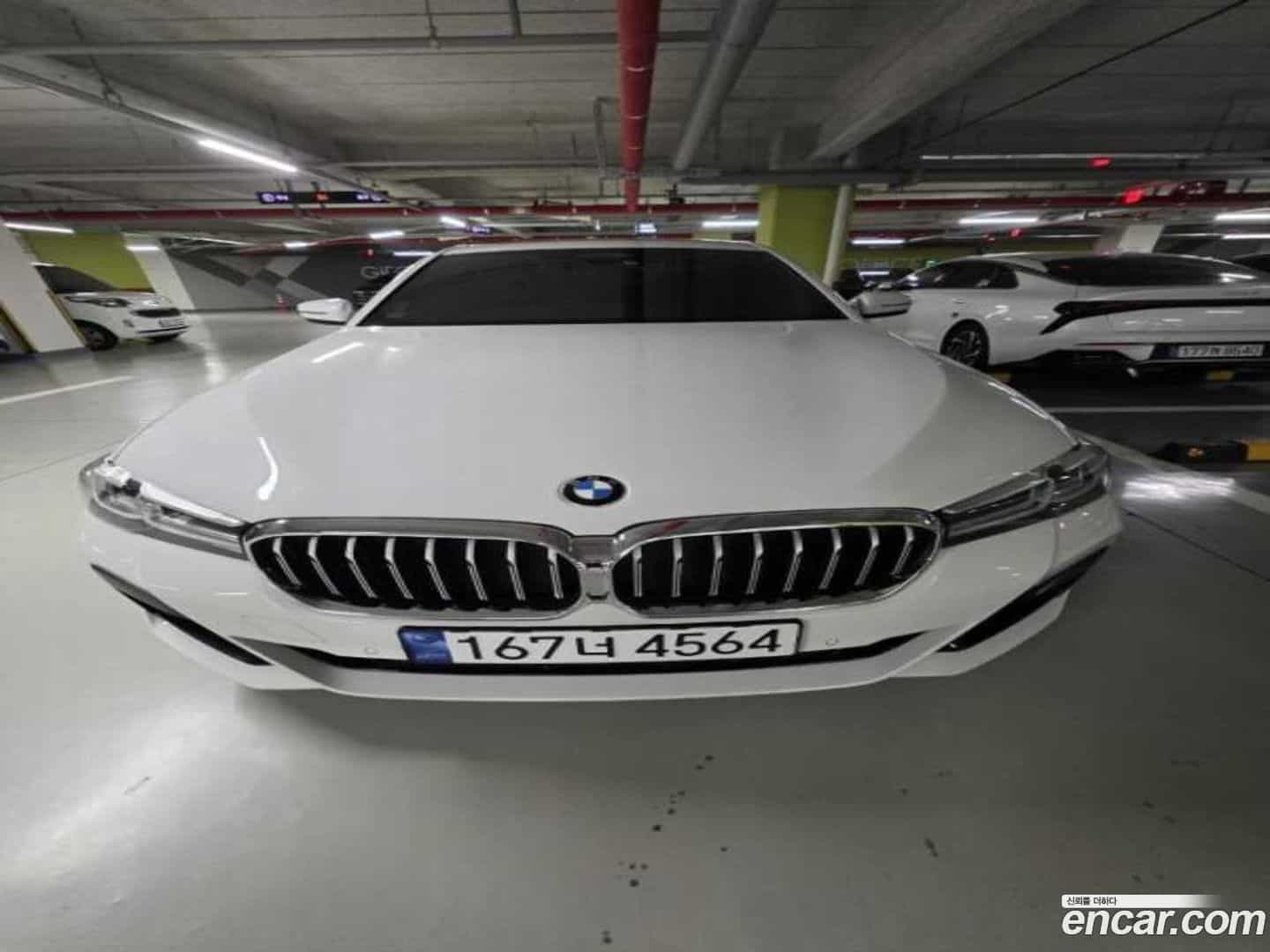 5-Series BMW 2022.8-OUTER-001