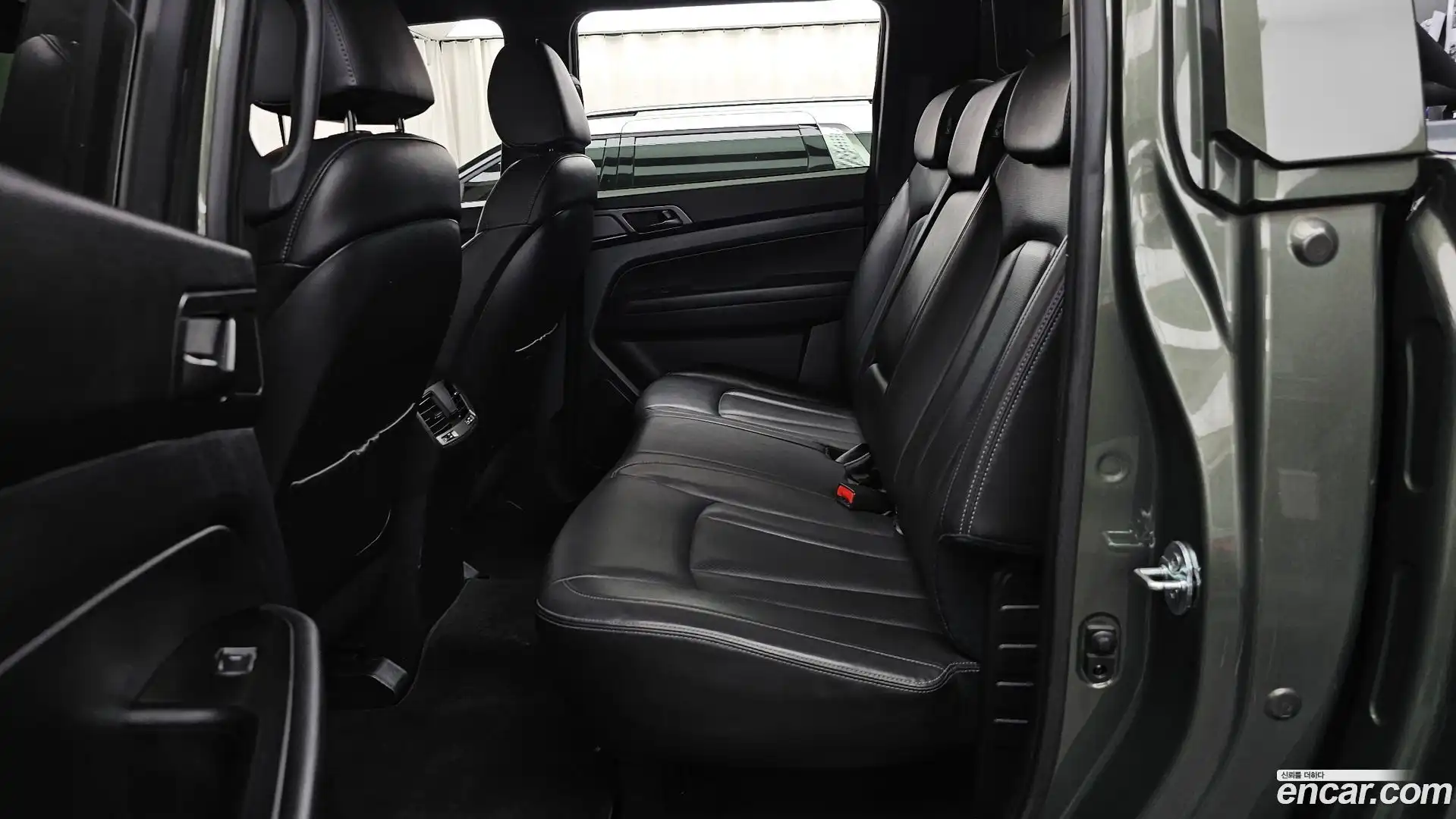 Rexton KG Mobility 2021.5-INNER-036