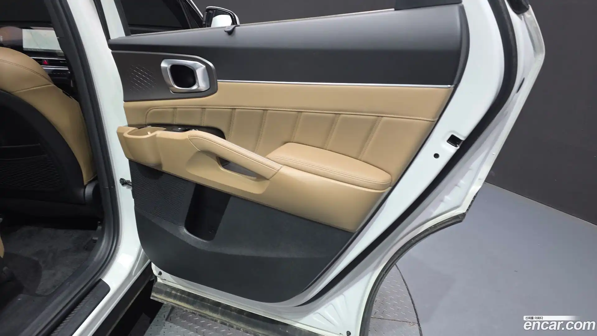 Sorento Kia 2024.4-INNER-035