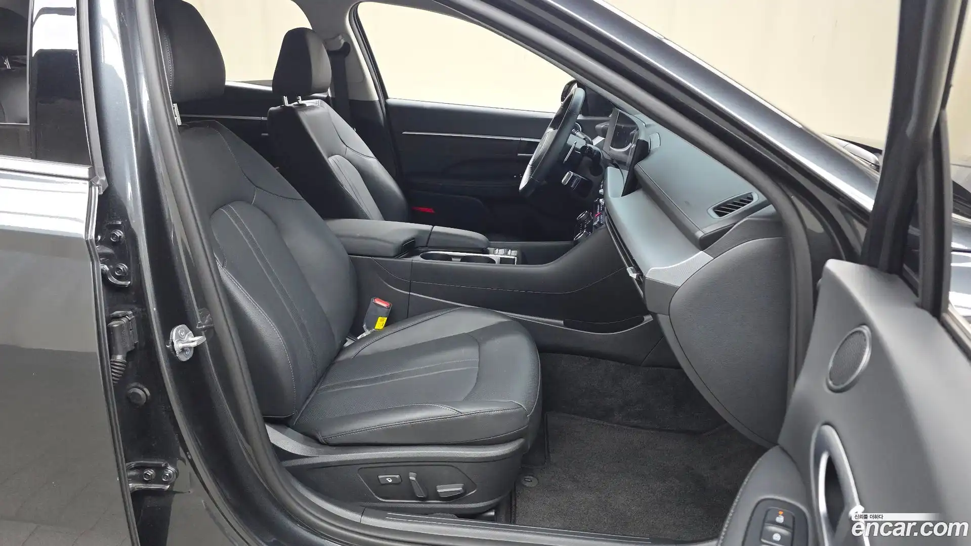 Sonata Hyundai 2025.11-OPTION-015