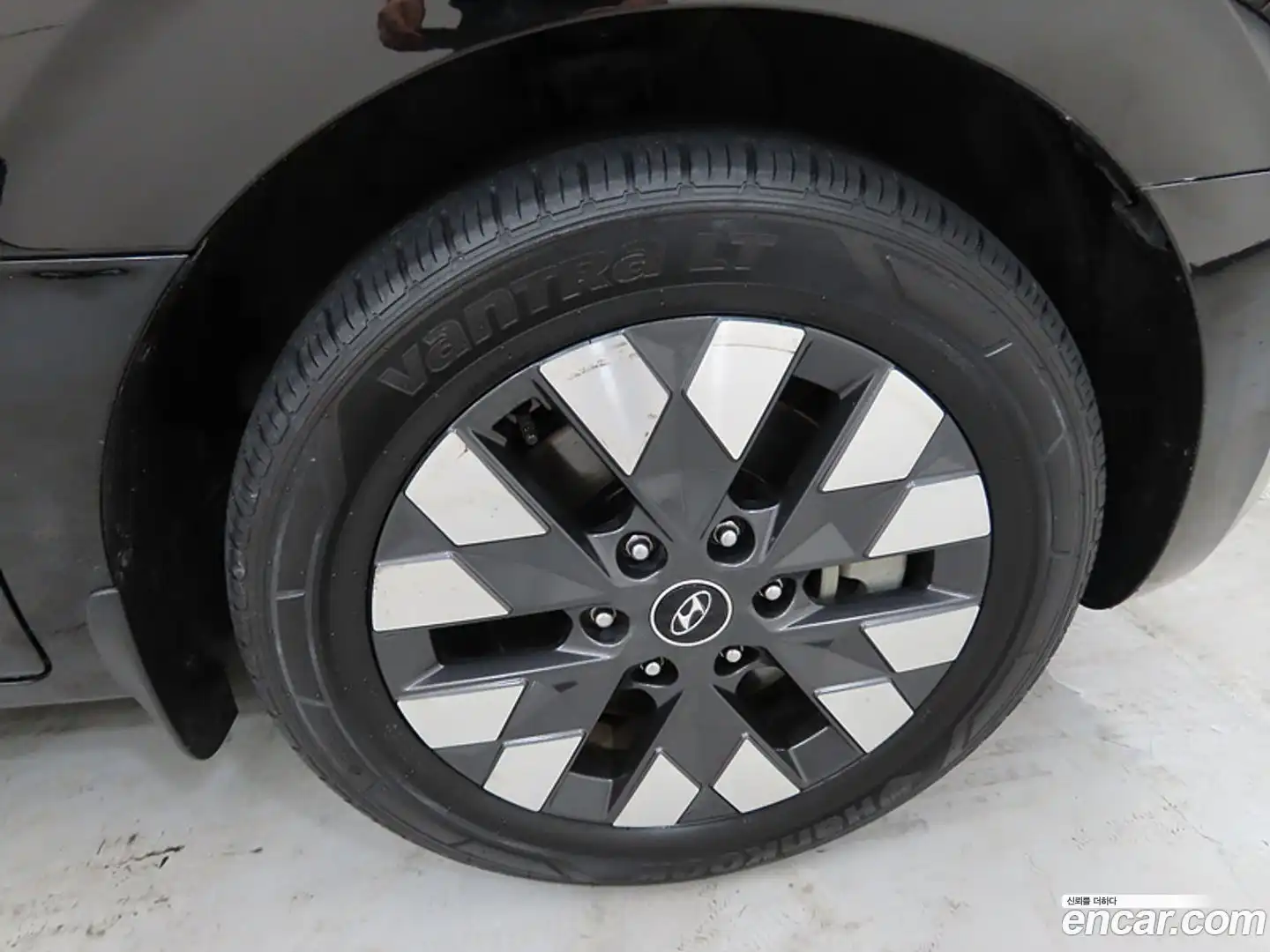 Staria Hyundai 2022.9-OUTER-005