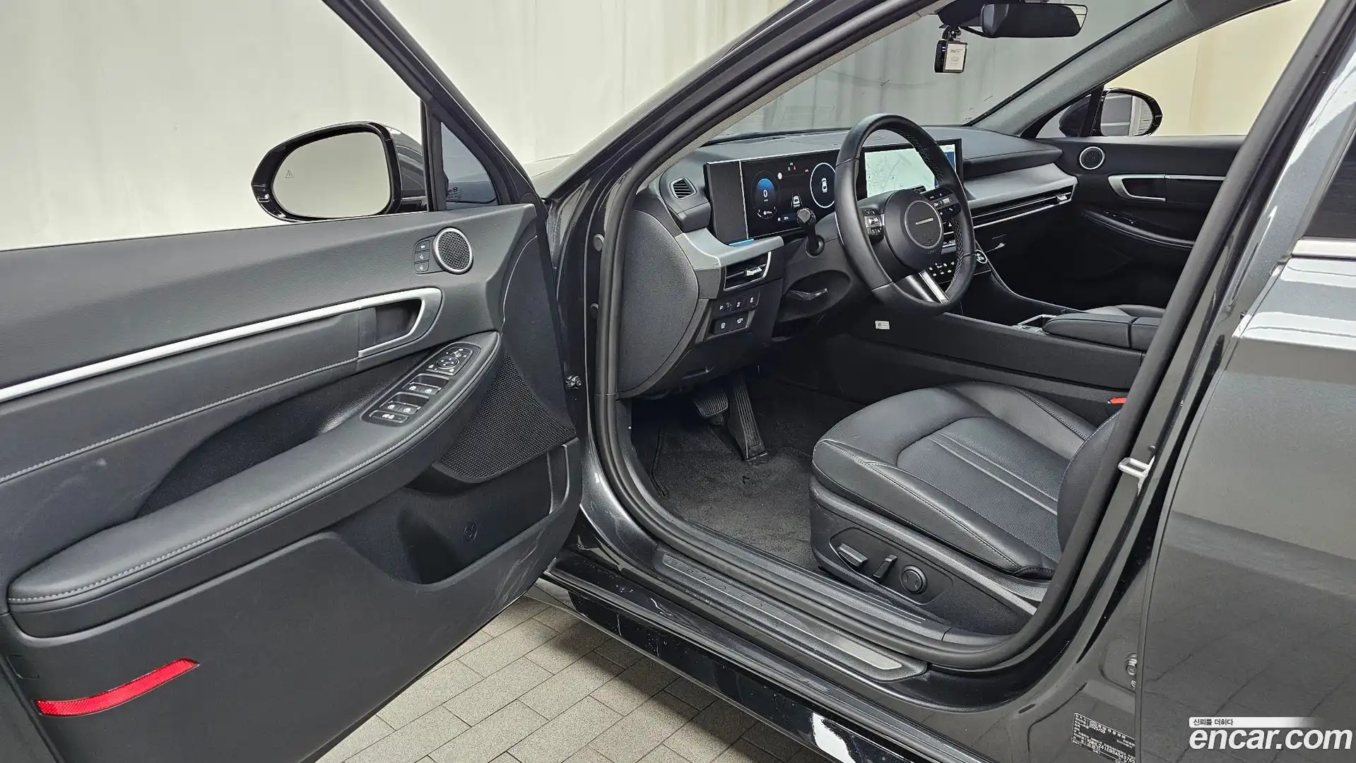 Sonata Hyundai 2025.11-INNER-010