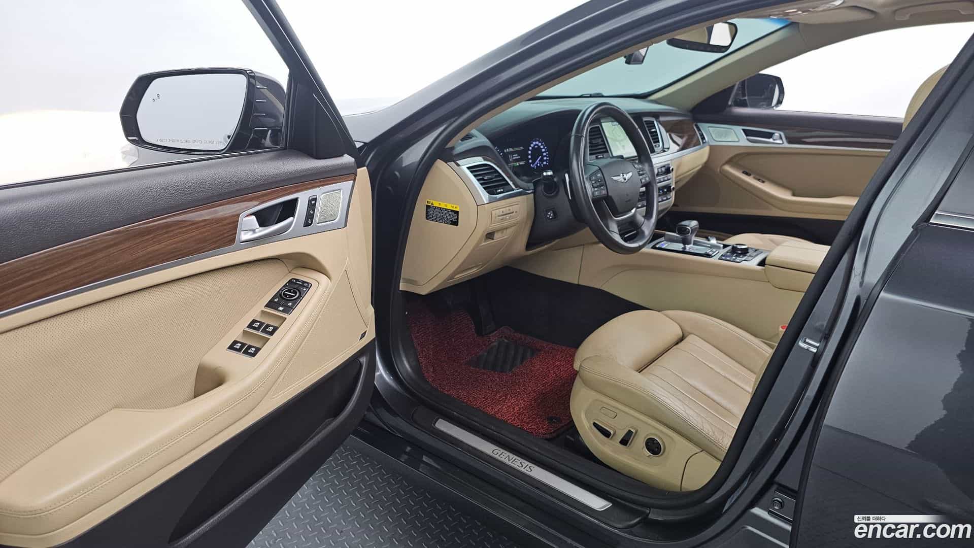 G80 Genesis 2017.0-INNER-010