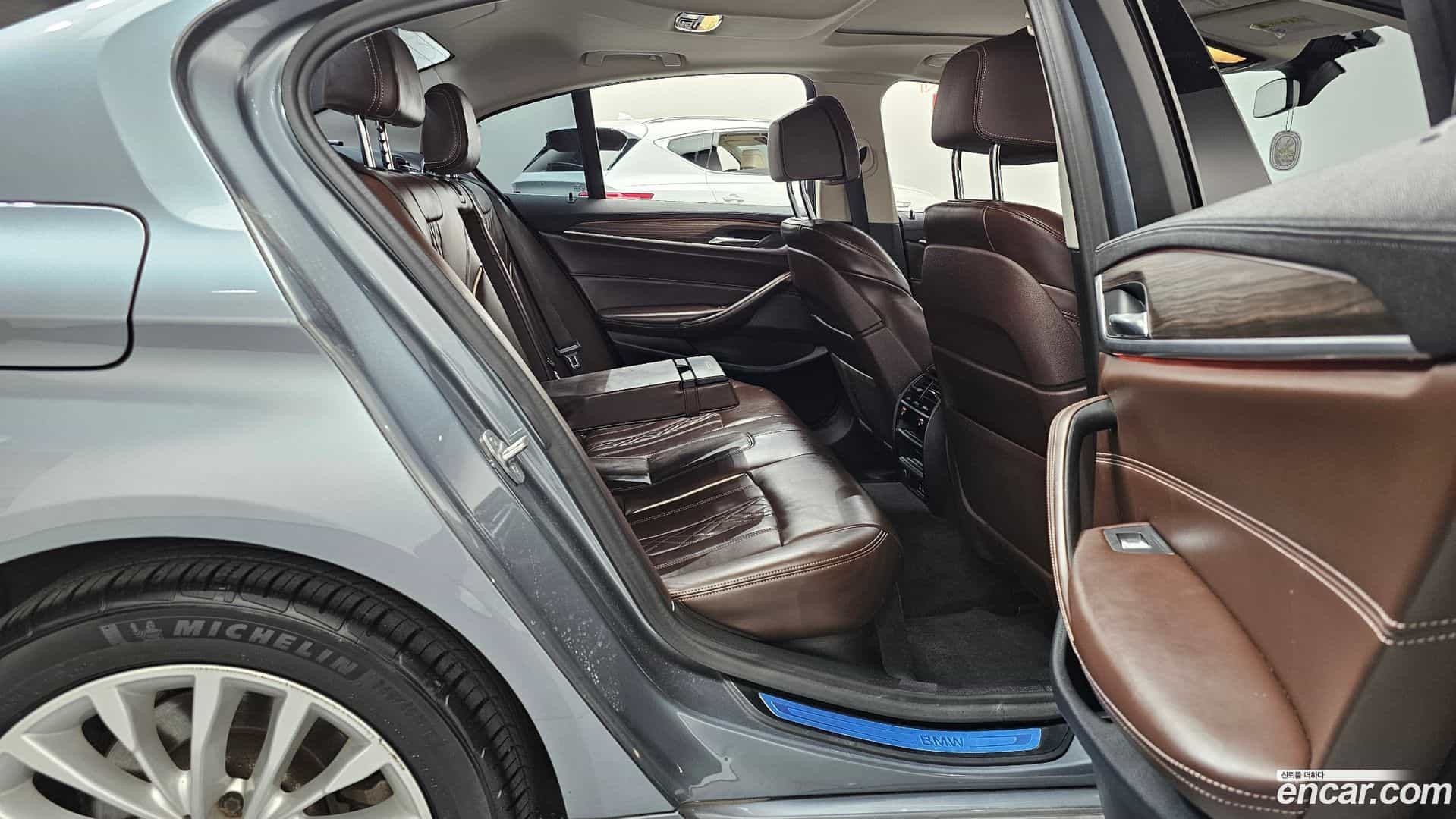 5-Series BMW 2019.10-OPTION-015