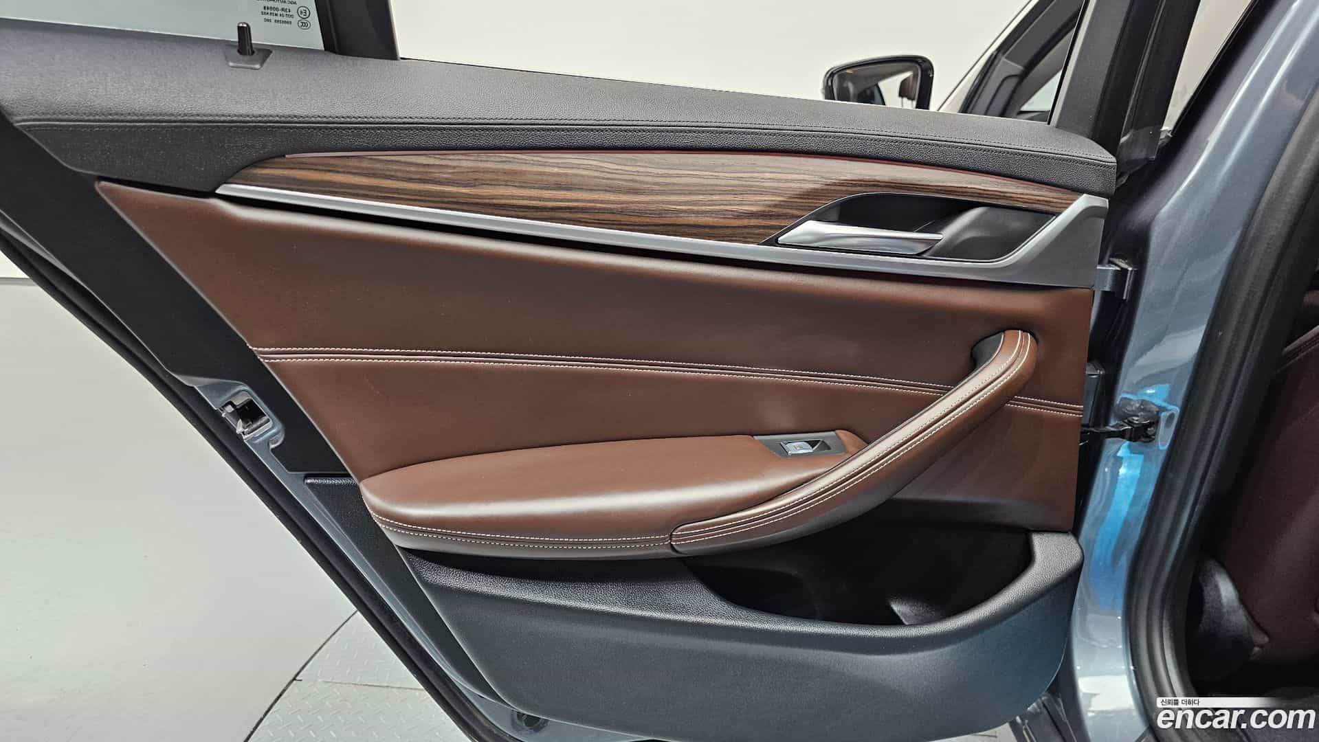 5-Series BMW 2019.10-INNER-035