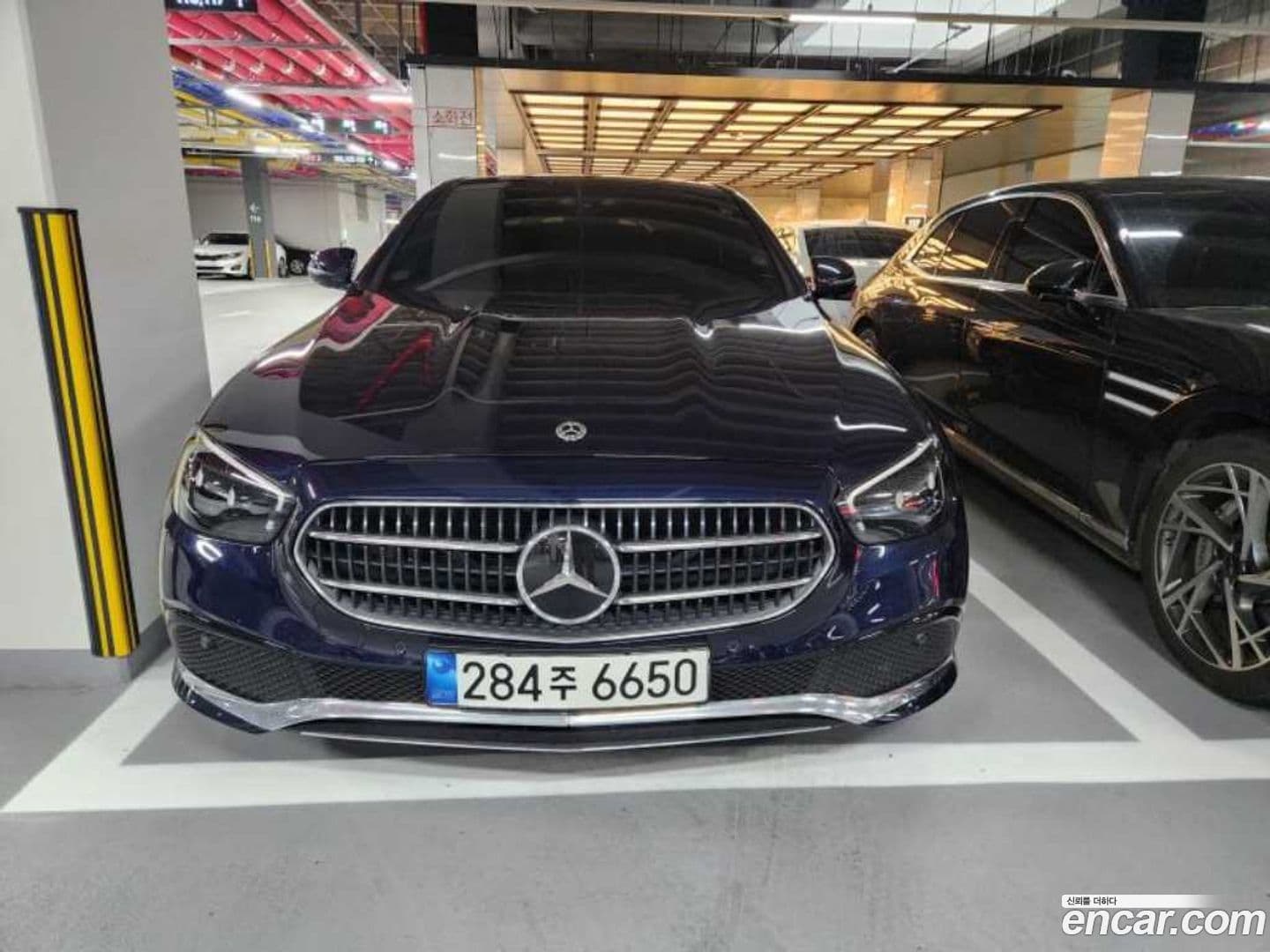 Main__Slider__Photo:E-Class Mercedes-Benz 2021.8-0