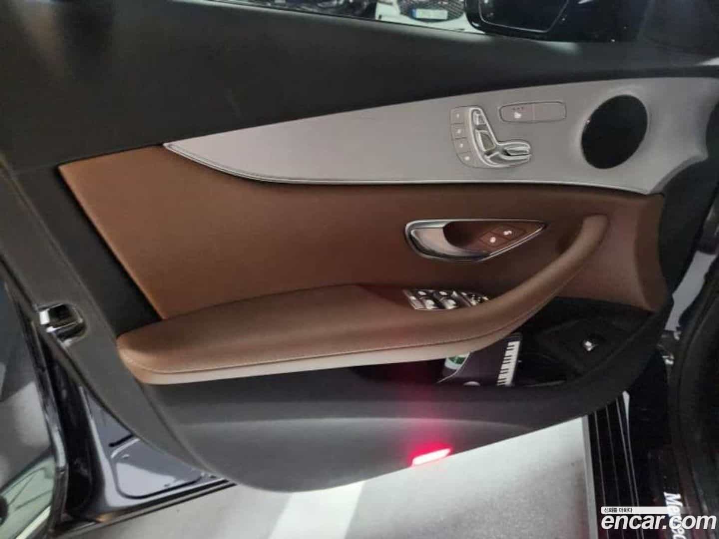 E-Class Mercedes-Benz 2021.8-OUTER-003