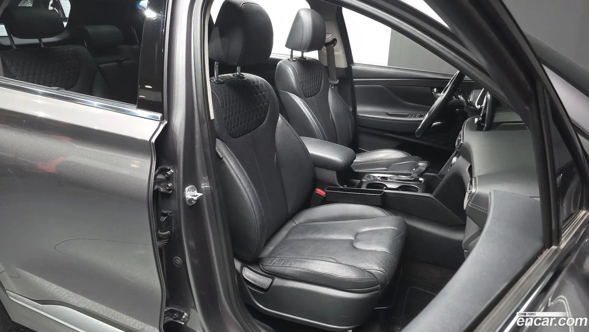 Santafe Hyundai 2019.5-INNER-036