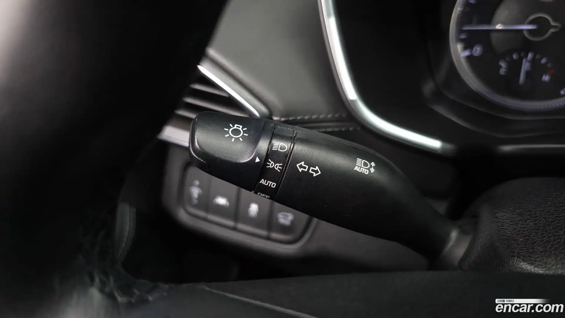 Santafe Hyundai 2019.5-OPTION-042