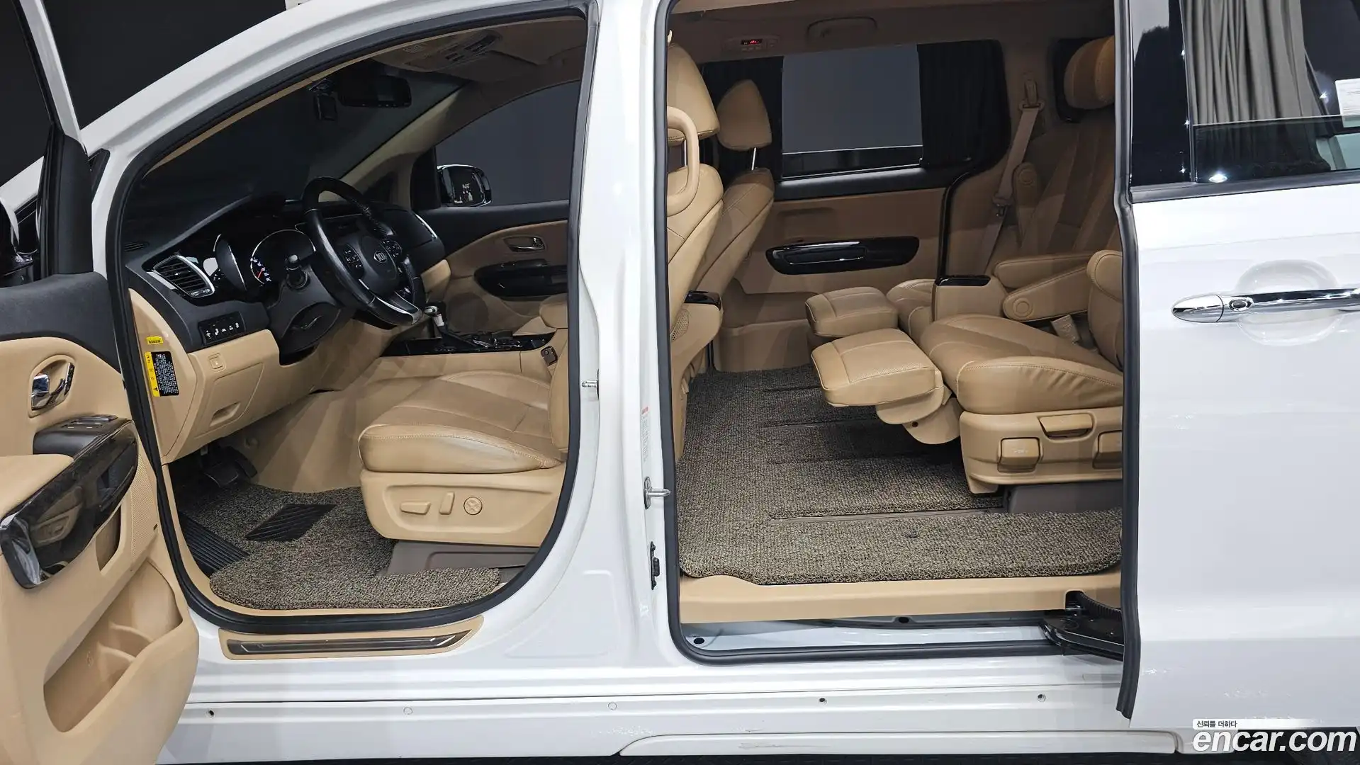 Canival Kia 2019.8-OPTION-015