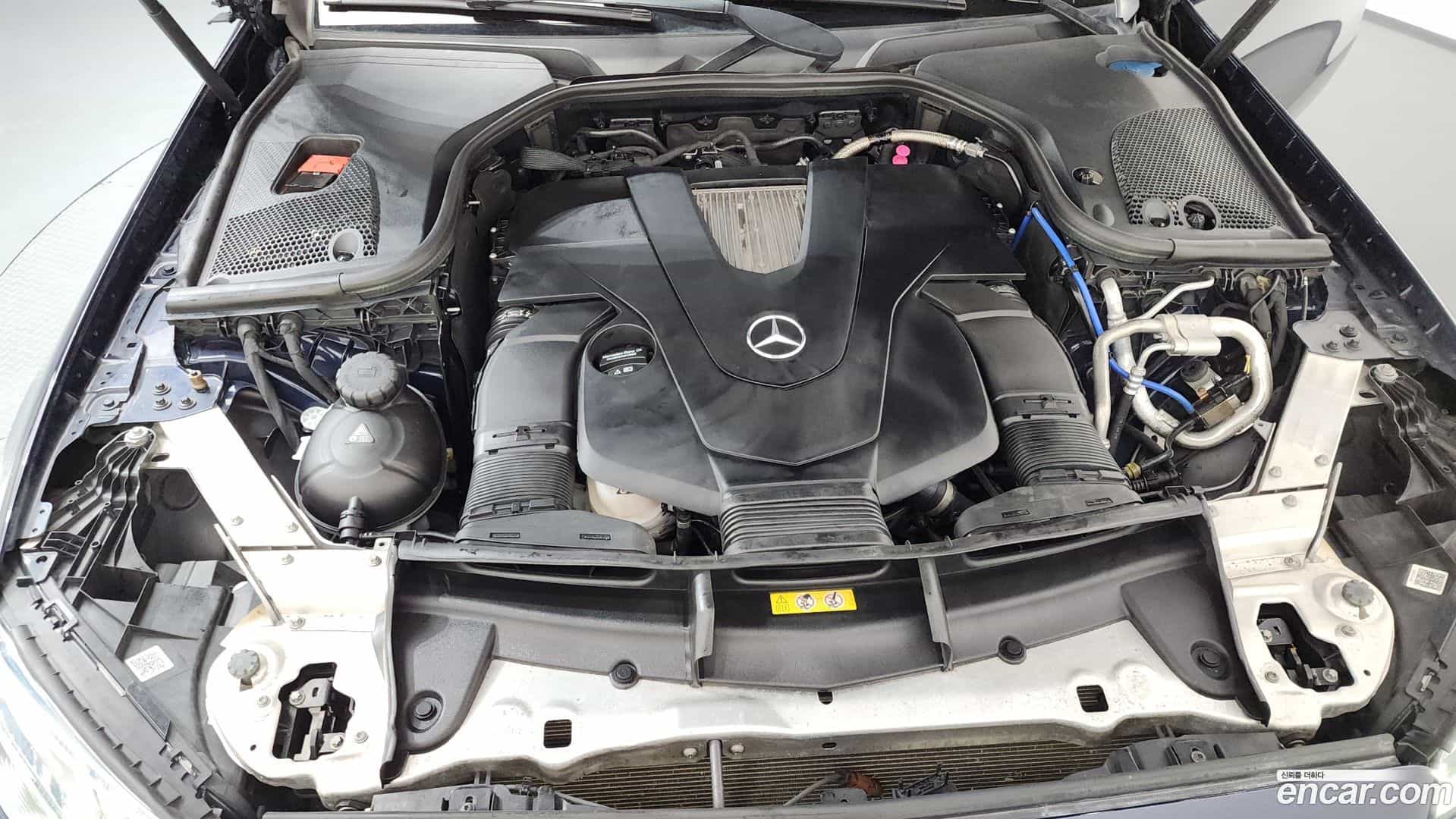E-Class Mercedes-Benz 2017.8-OUTER-006