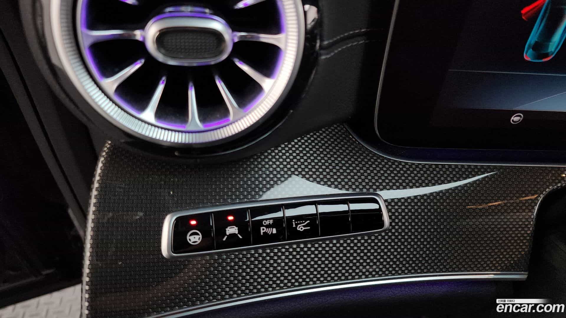 E-Class Mercedes-Benz 2017.8-OPTION-021