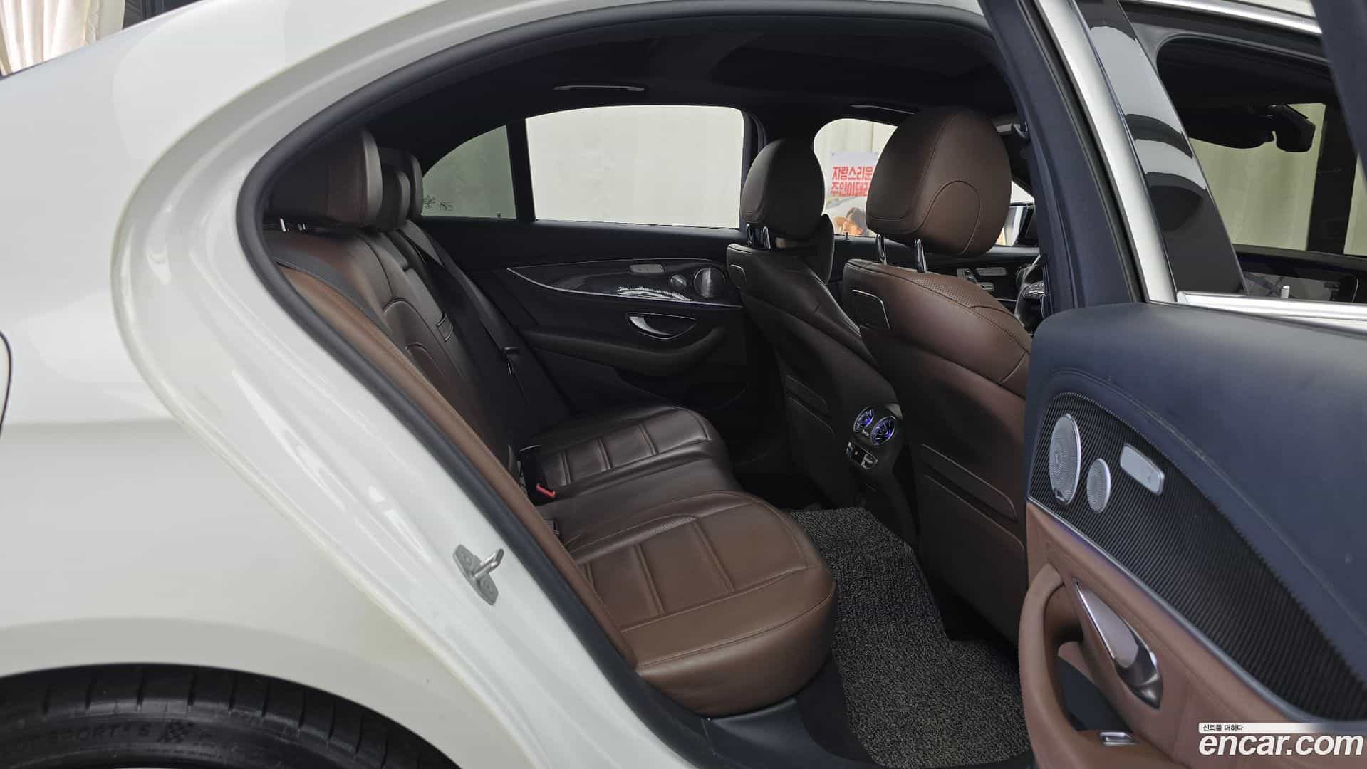 E-Class Mercedes-Benz 2018.4-OPTION-016