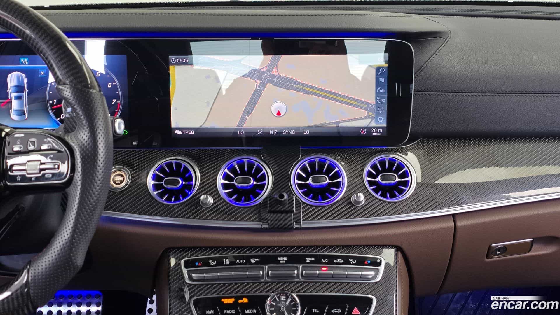 E-Class Mercedes-Benz 2018.4-OPTION-018