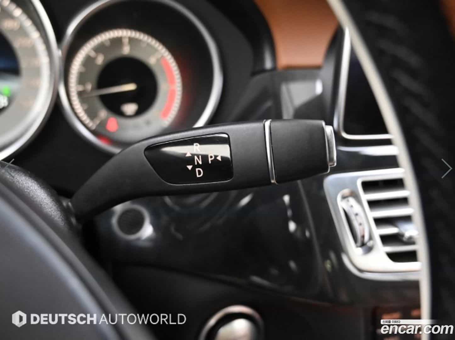 CLS-Class Mercedes-Benz 2015.8-INNER-009