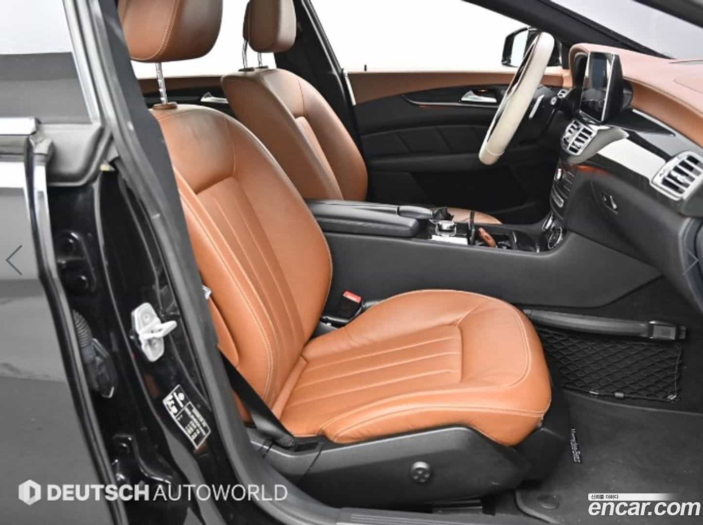 CLS-Class Mercedes-Benz 2015.8-INNER-010