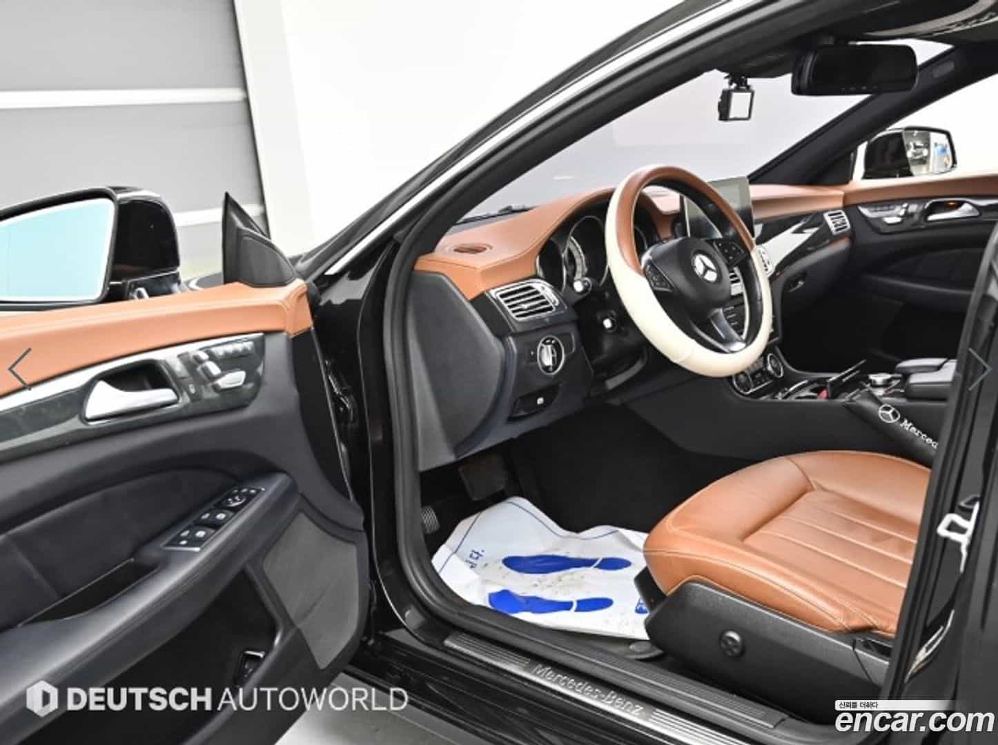 CLS-Class Mercedes-Benz 2015.8-OPTION-015