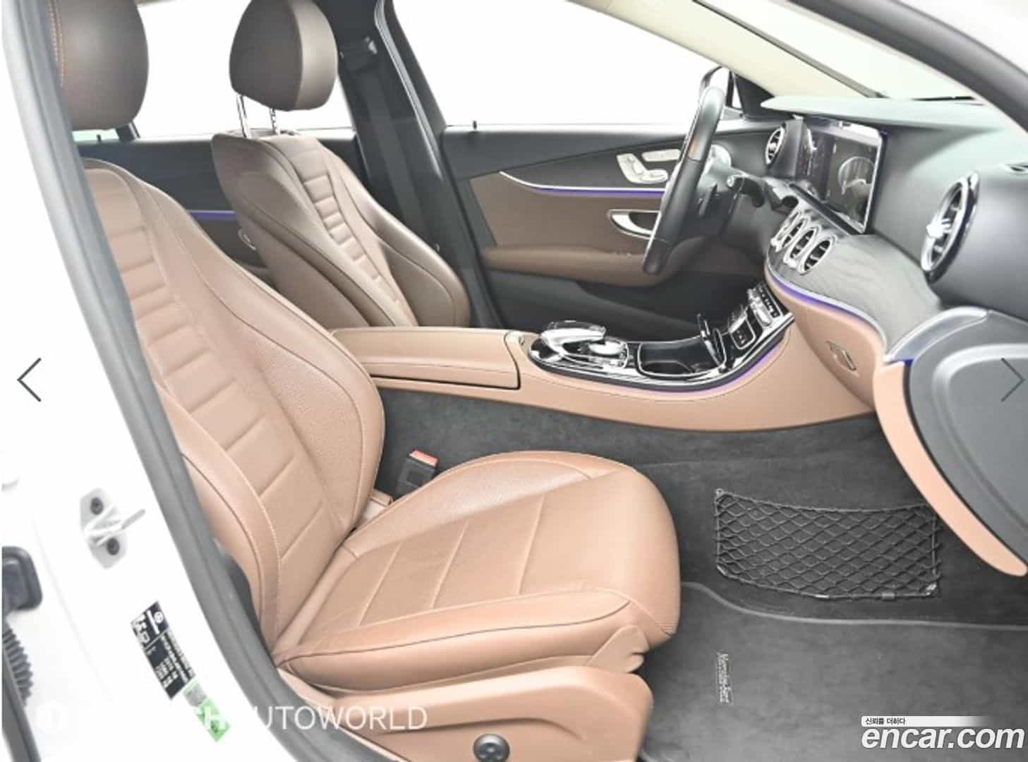 E-Class Mercedes-Benz 2020.4-INNER-010
