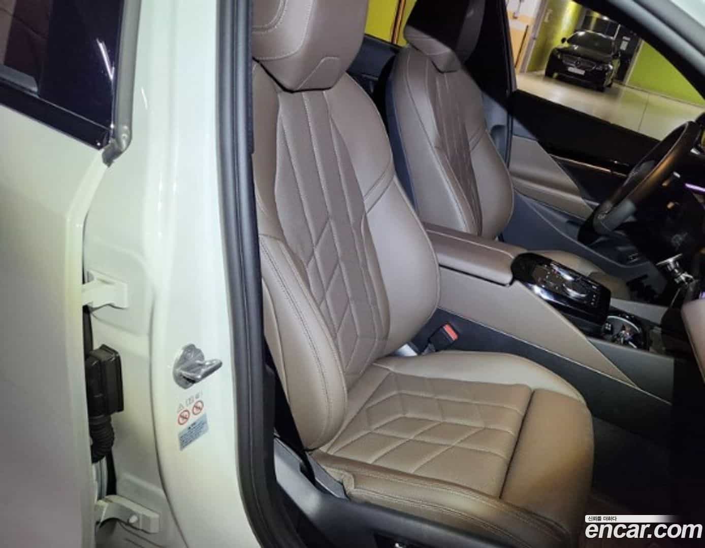 5-Series BMW 2024.8-OUTER-005