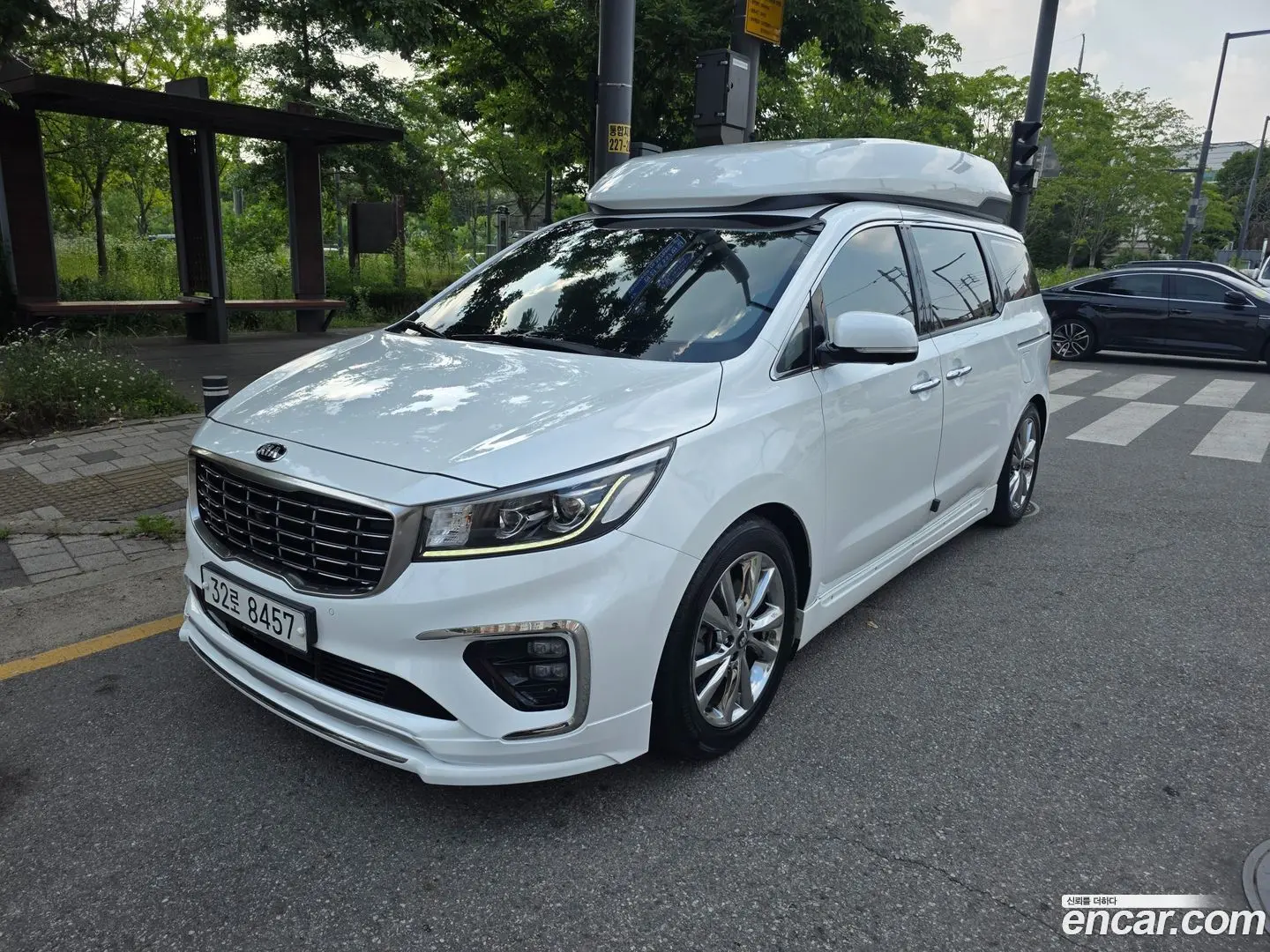 Main__Slider__Photo:Canival Kia 2019.4-0