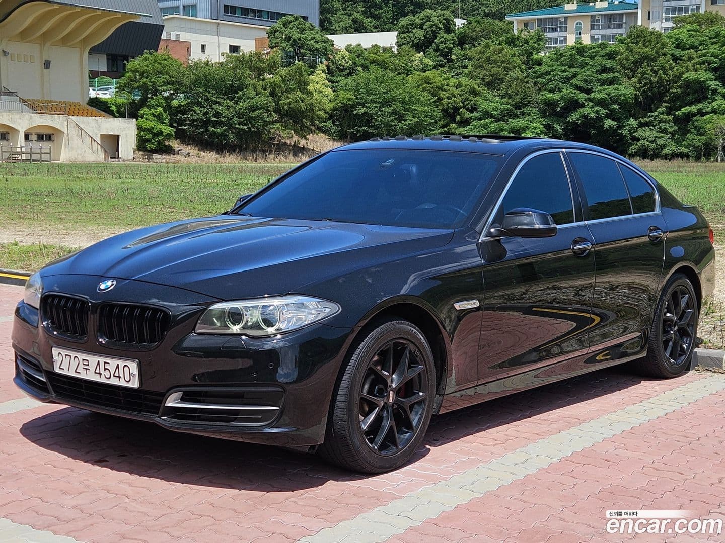 Main__Slider__Photo:5-Series BMW 2015.4-0
