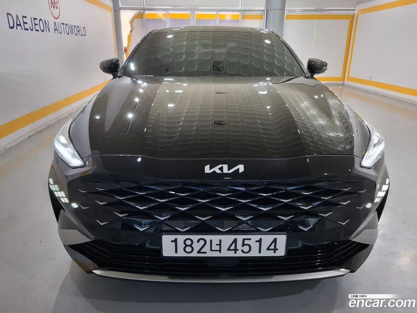 K8 Kia 2022.10-OUTER-001