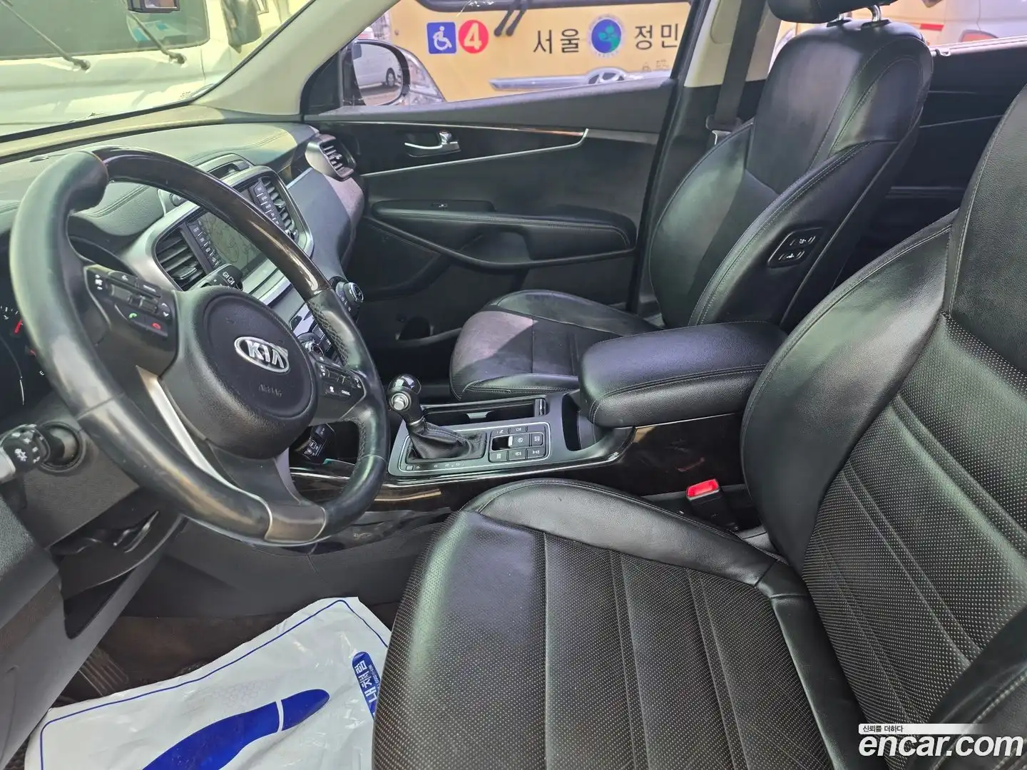 Sorento Kia 2016.6-INNER-010