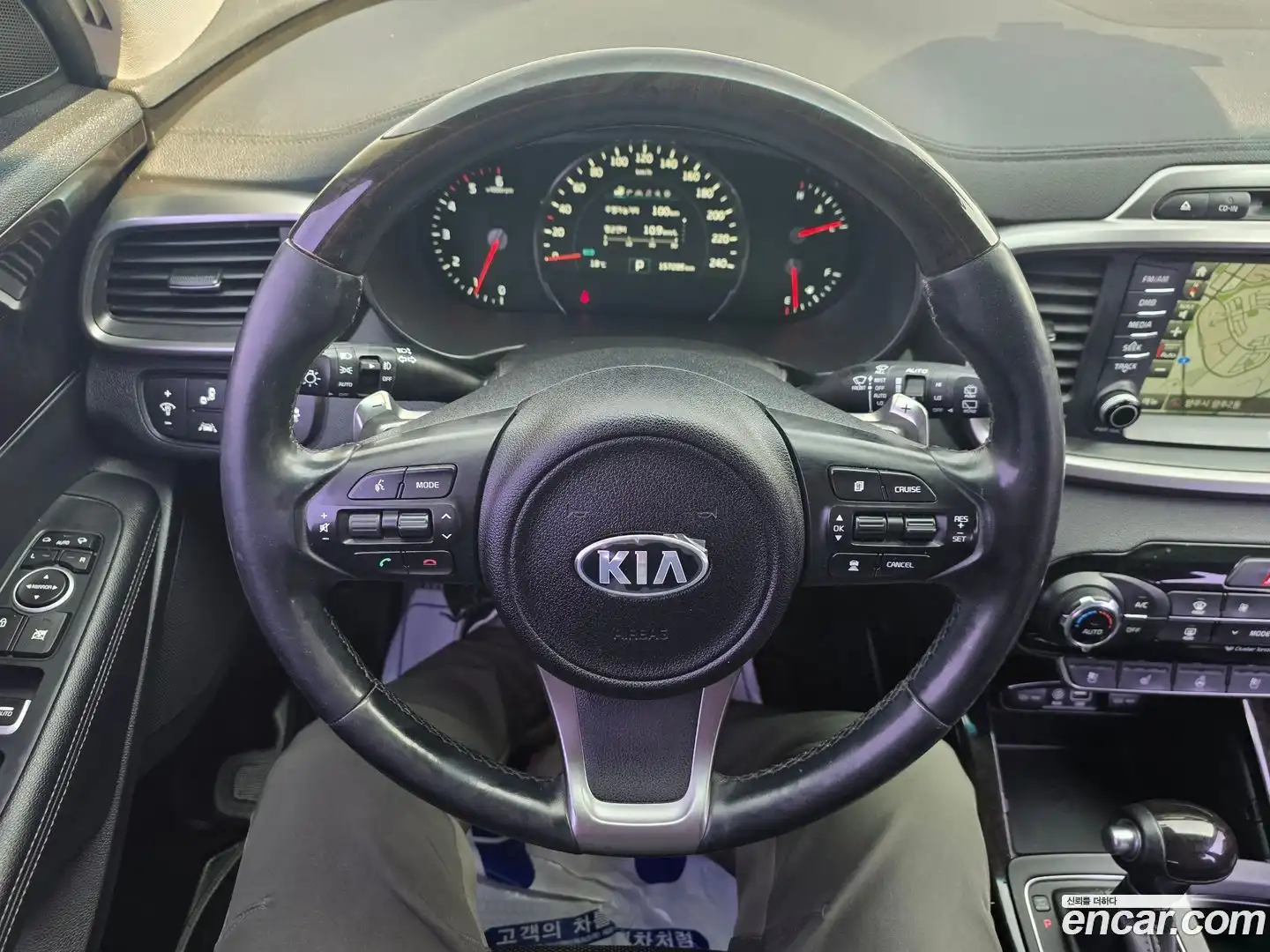 Sorento Kia 2016.6-OPTION-015