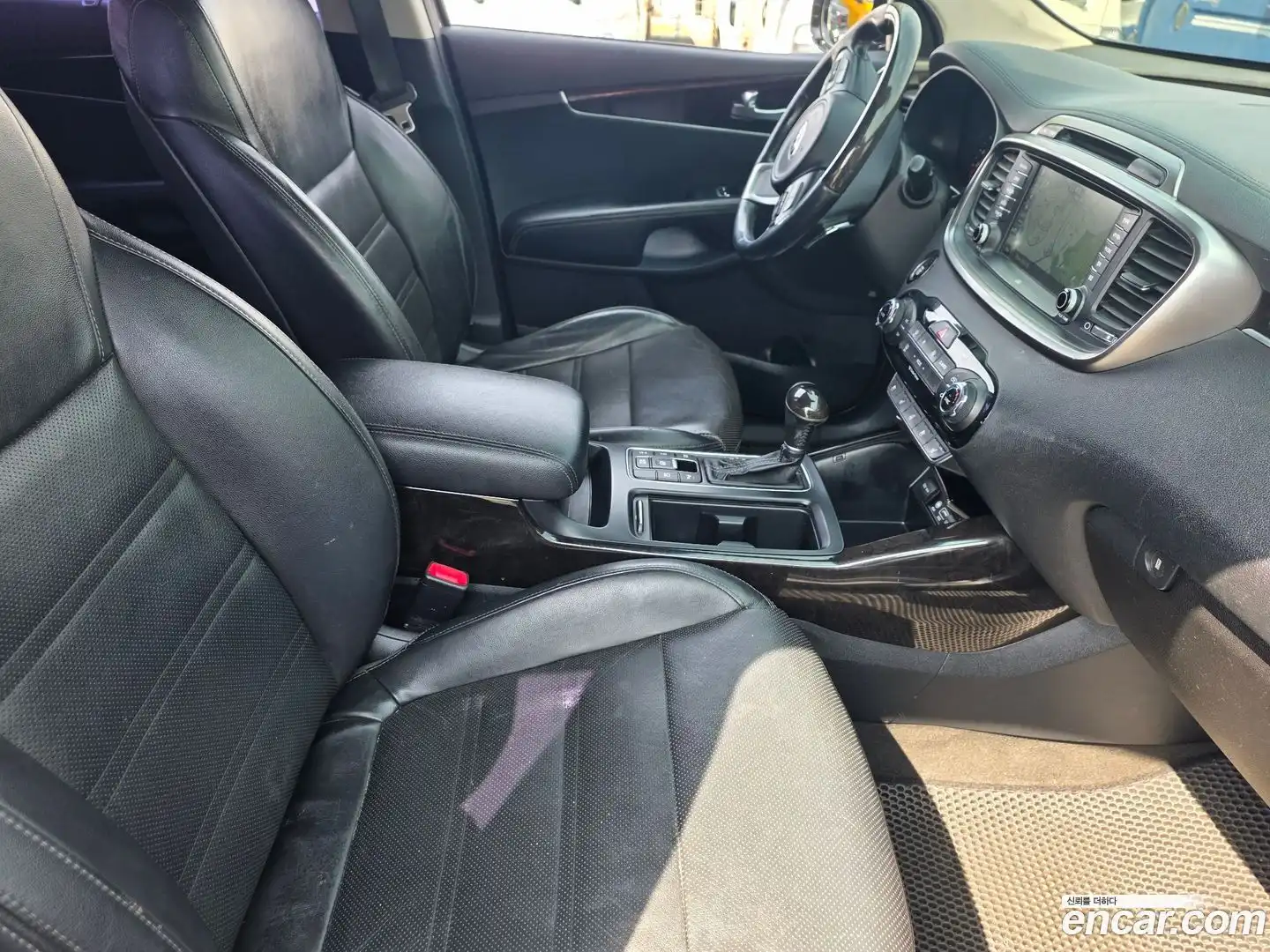 Sorento Kia 2016.6-OPTION-021