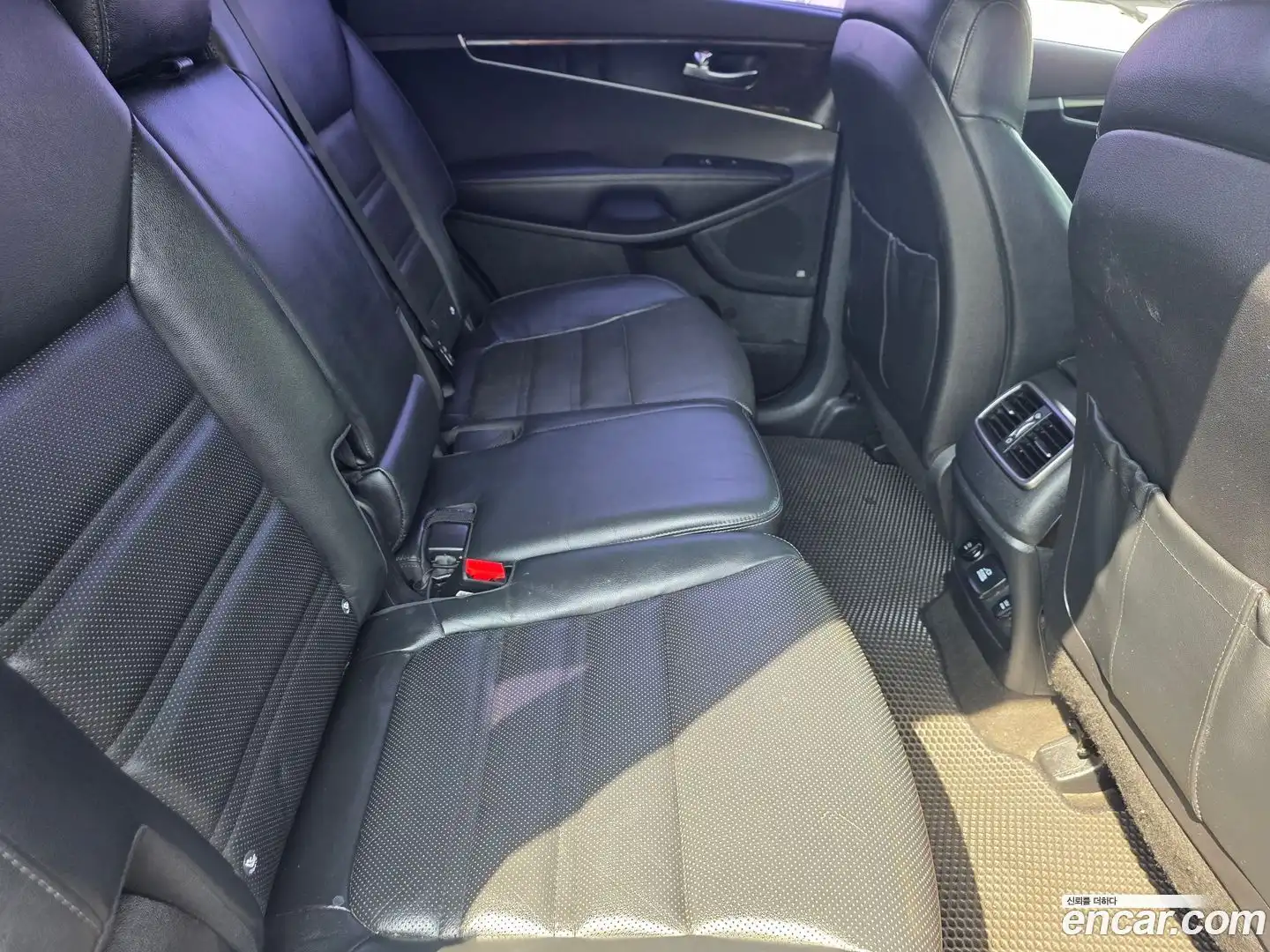 Sorento Kia 2016.6-OPTION-023